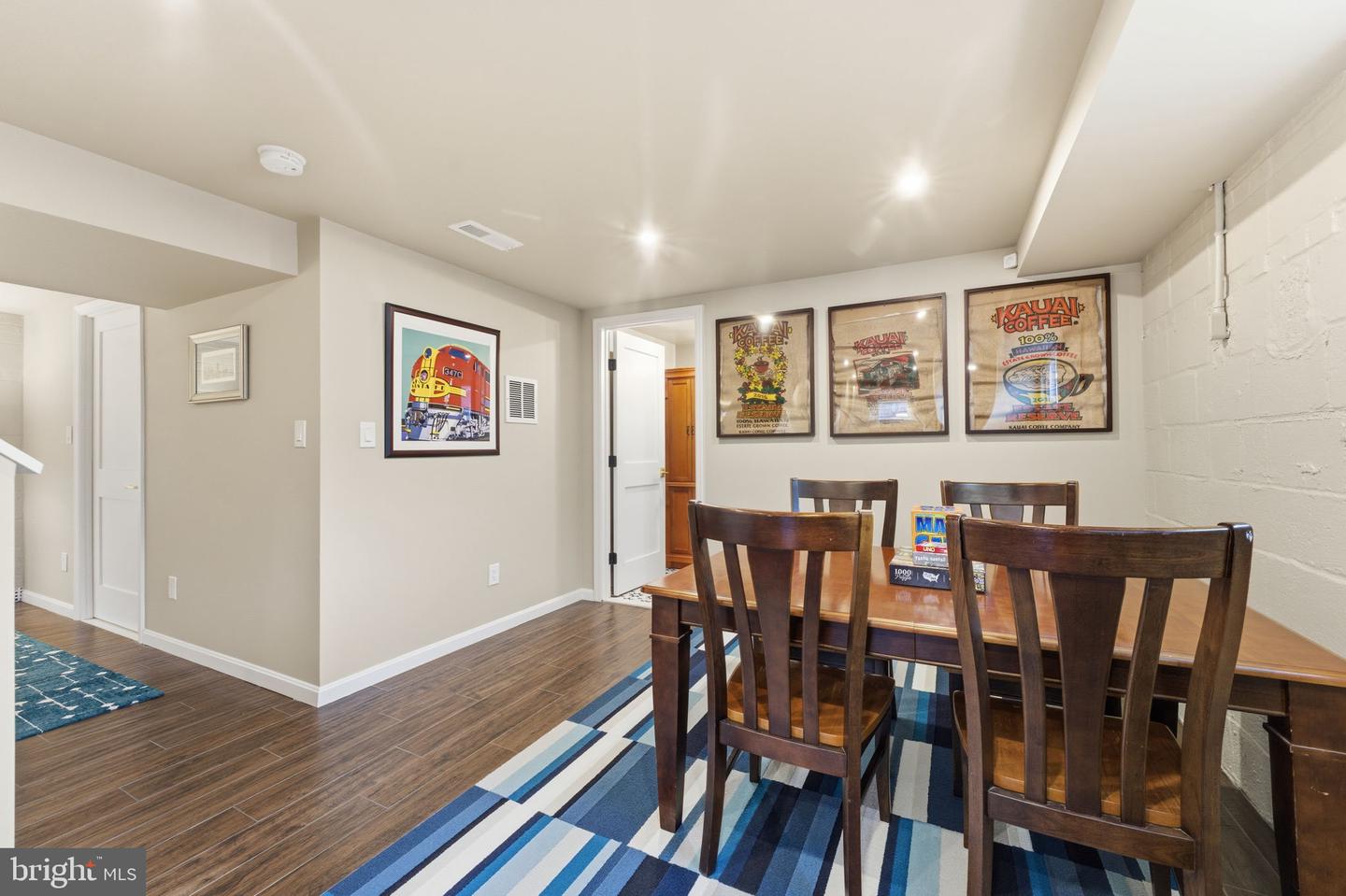 Kensington, Maryland, 20895, United States, 3 Bedrooms Bedrooms, ,2 BathroomsBathrooms,Residential,For Sale,1999038