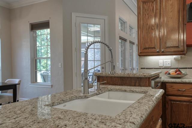 Lindale, Texas, 75771, United States, 4 Bedrooms Bedrooms, ,3 BathroomsBathrooms,Residential,For Sale,1983083