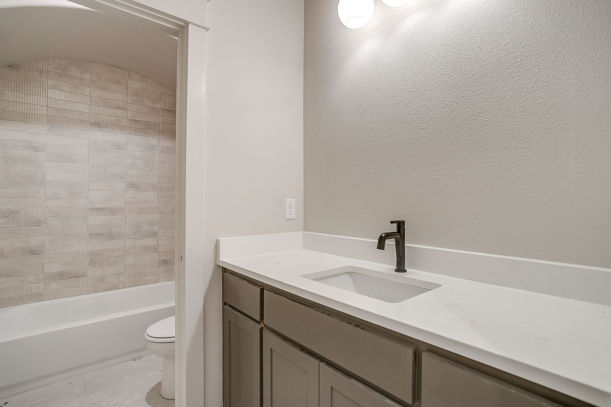  247 Jimmy Lane, Millsap, TX, 76066 - 物件實景