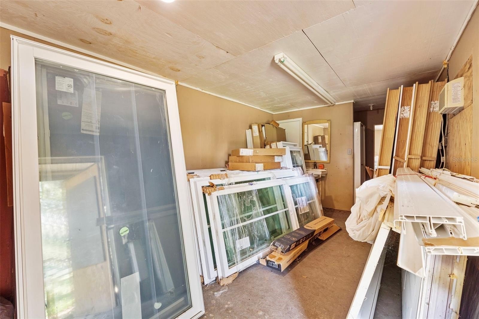 HAINES CITY, Florida, 33844, United States, 4 Bedrooms Bedrooms, ,3 BathroomsBathrooms,Residential,For Sale,1983329