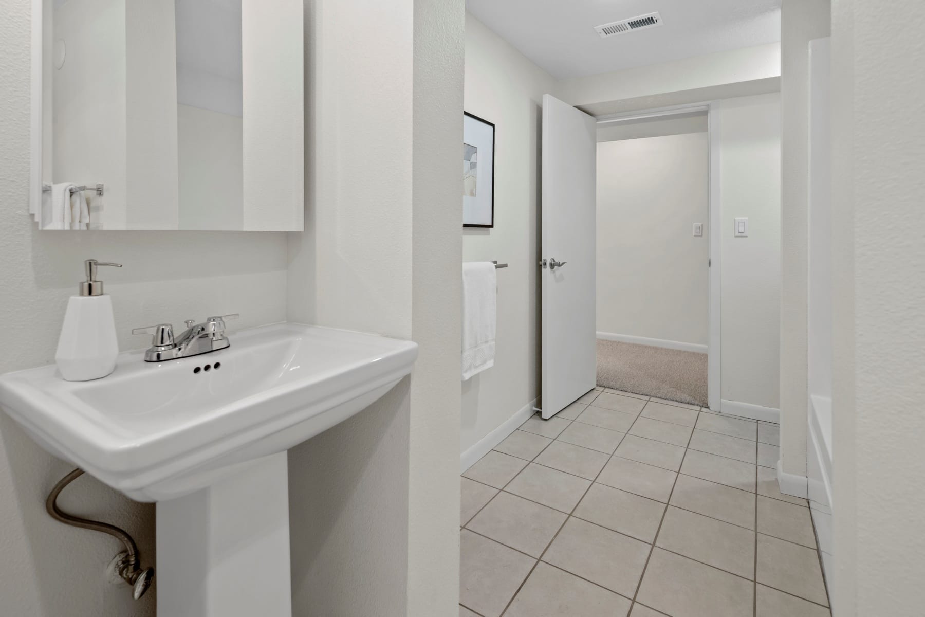  2710 SW MAPLE LN Portland, OR 97225 - 物件實景