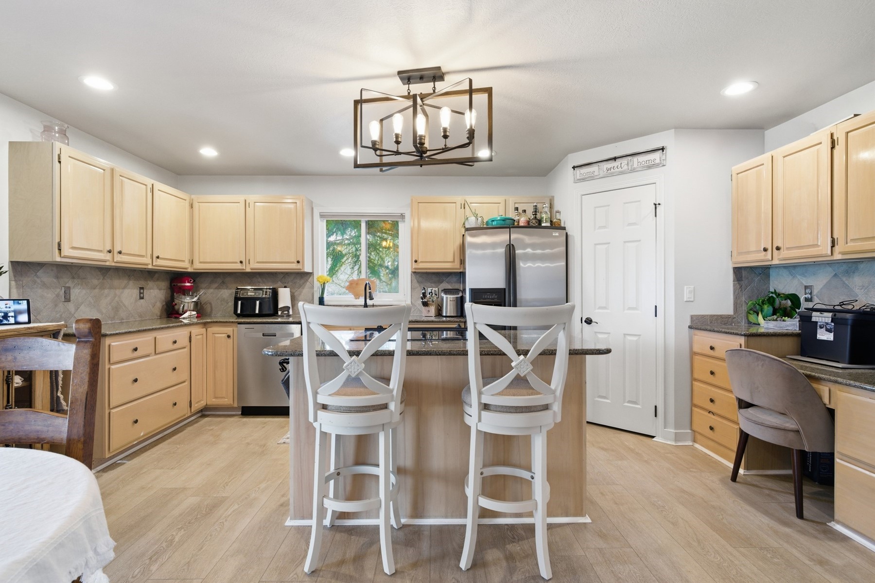  611 Ponder Point Dr - 物件實景