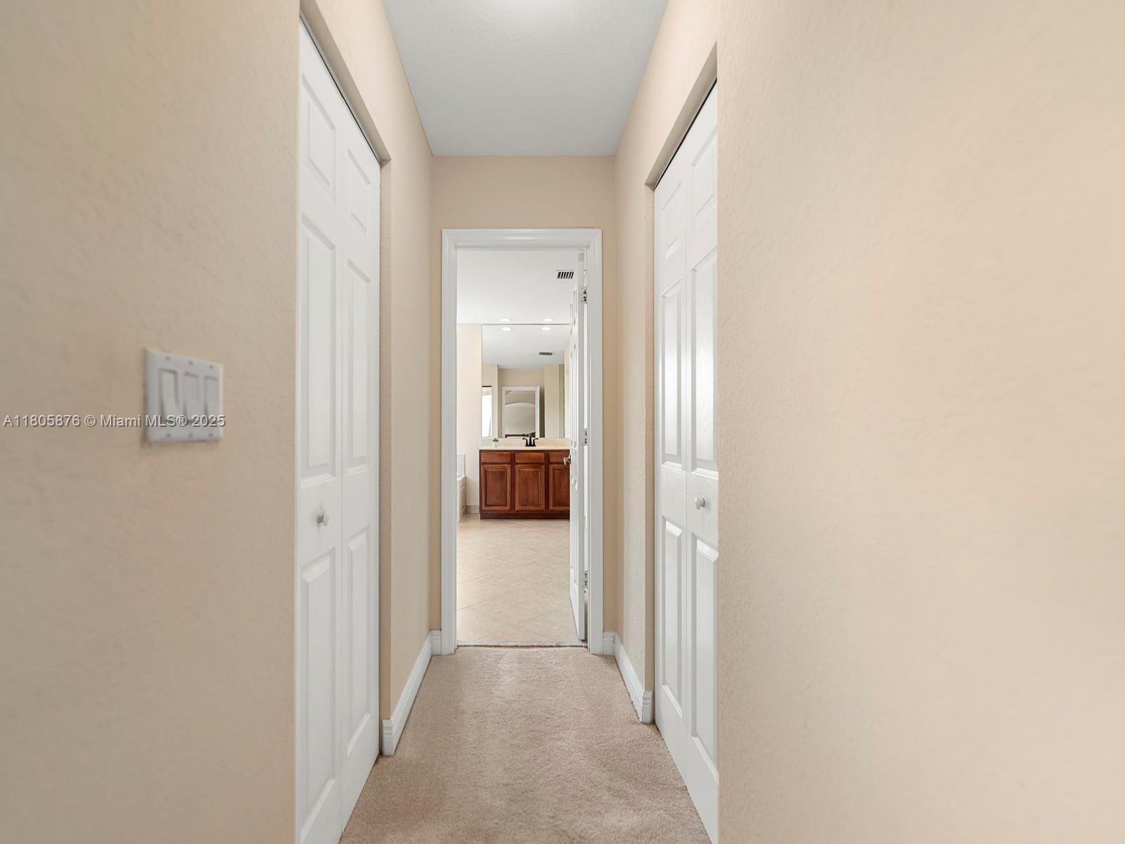 Weston, Florida, 33332, United States, 5 Bedrooms Bedrooms, ,5 BathroomsBathrooms,Residential,For Sale,1826480