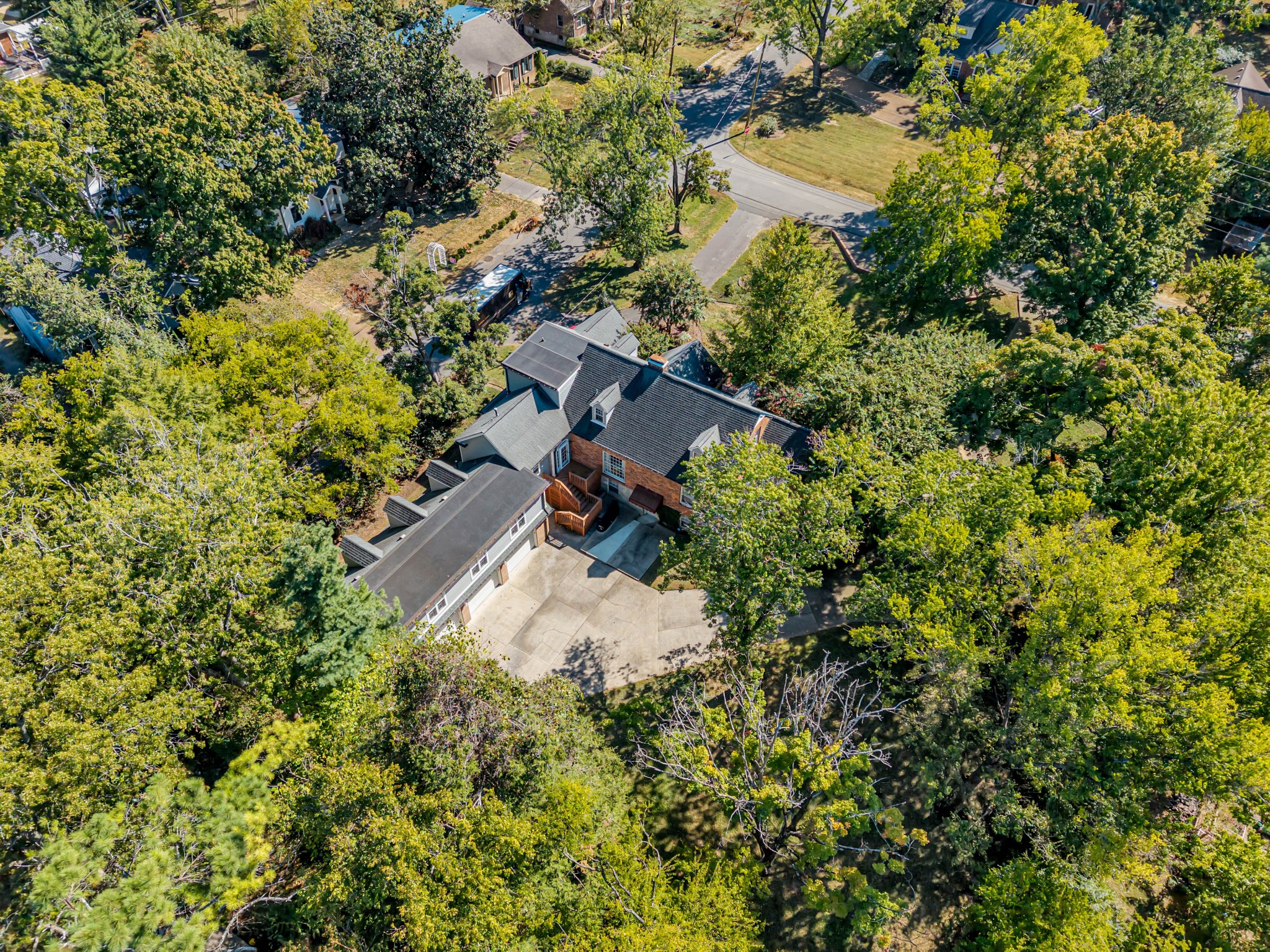  2301 Oxford Rd, Nashville, TN, 37215 - 物件實景