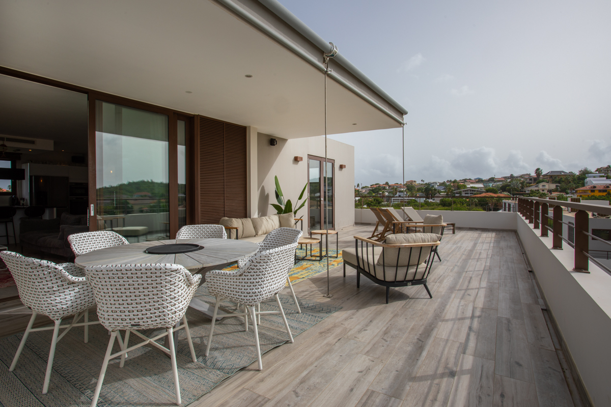 Jan Sofat, CW, 2 Bedrooms Bedrooms, ,2 BathroomsBathrooms,Residential,For Sale,1752587
