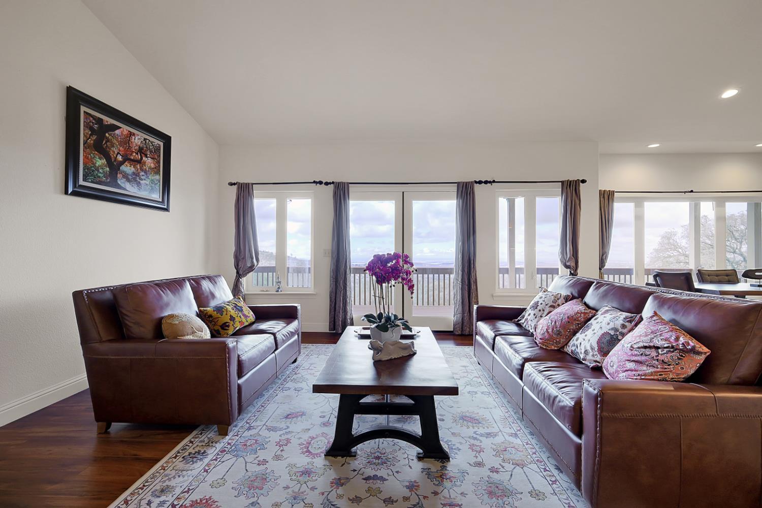 Browns Valley, California, 95918, United States, 5 Bedrooms Bedrooms, ,4 BathroomsBathrooms,Residential,For Sale,1980583