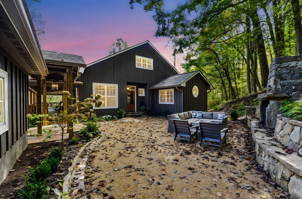 Murphy, North Carolina, 28906, United States, 3 Bedrooms Bedrooms, ,3 BathroomsBathrooms,Residential,For Sale,1982645