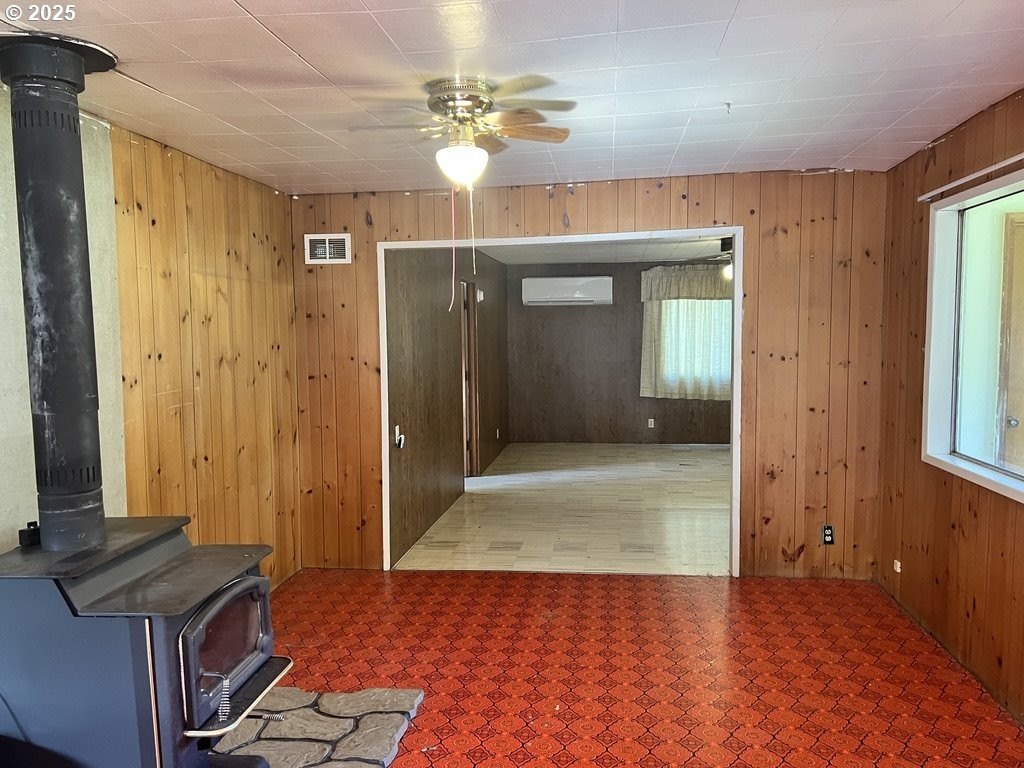 Gold Beach, Oregon, 97444, United States, 3 Bedrooms Bedrooms, ,1 BathroomBathrooms,Residential,For Sale,1980653