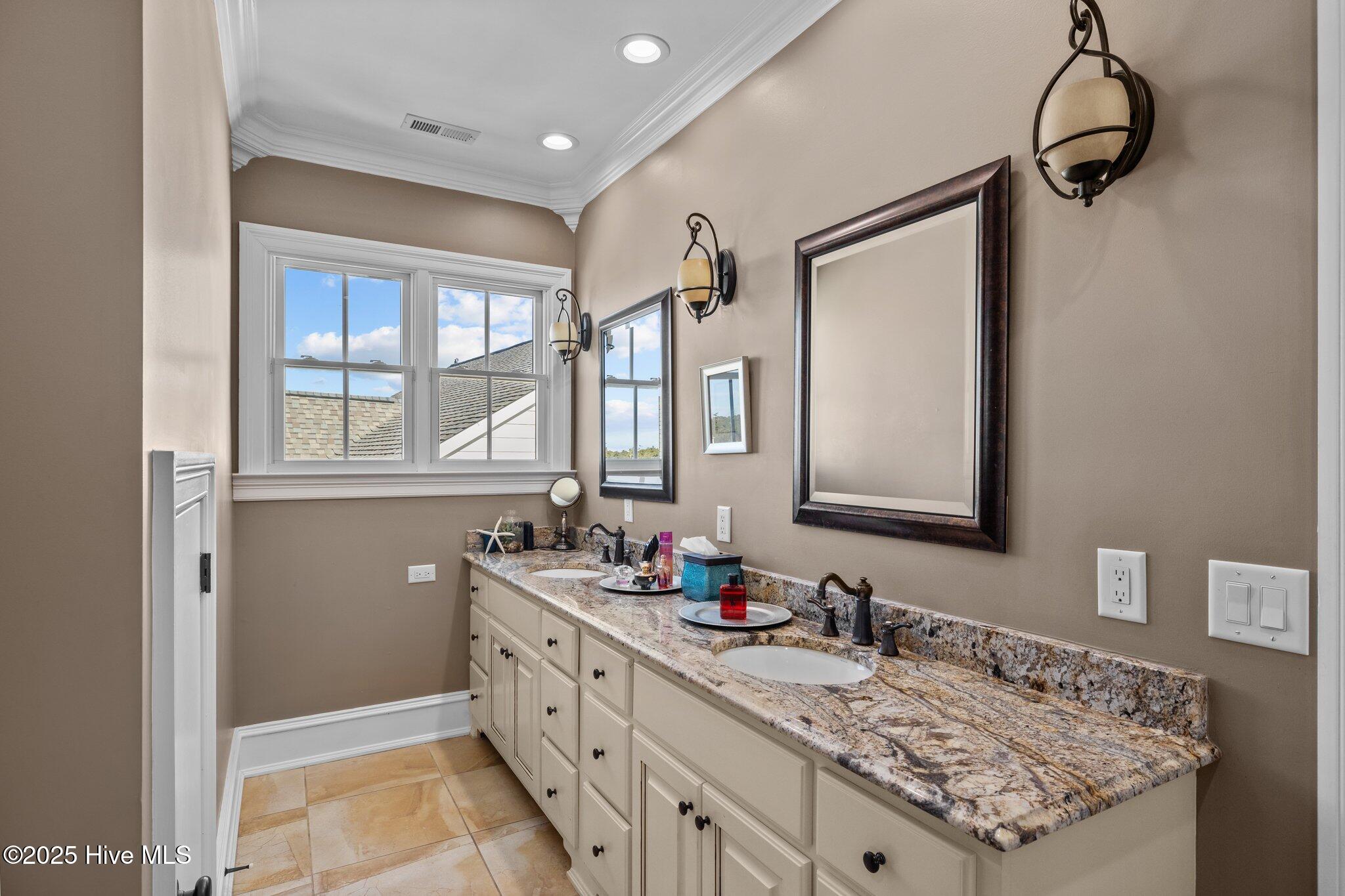Newport, North Carolina, 28570, United States, 5 Bedrooms Bedrooms, ,7 BathroomsBathrooms,Residential,For Sale,1856837