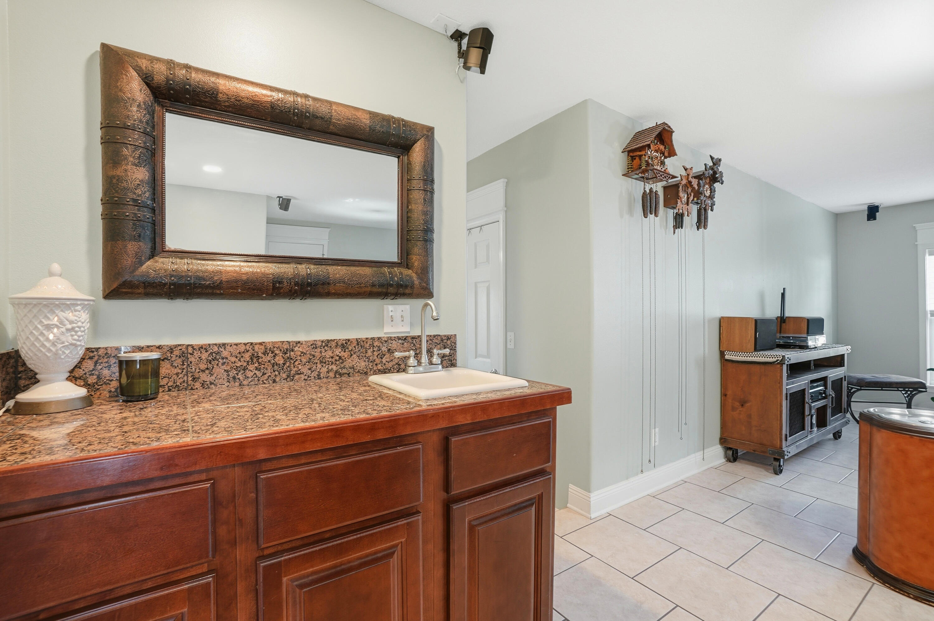 Niceville, Florida, 32578, United States, 5 Bedrooms Bedrooms, ,3 BathroomsBathrooms,Residential,For Sale,1997010