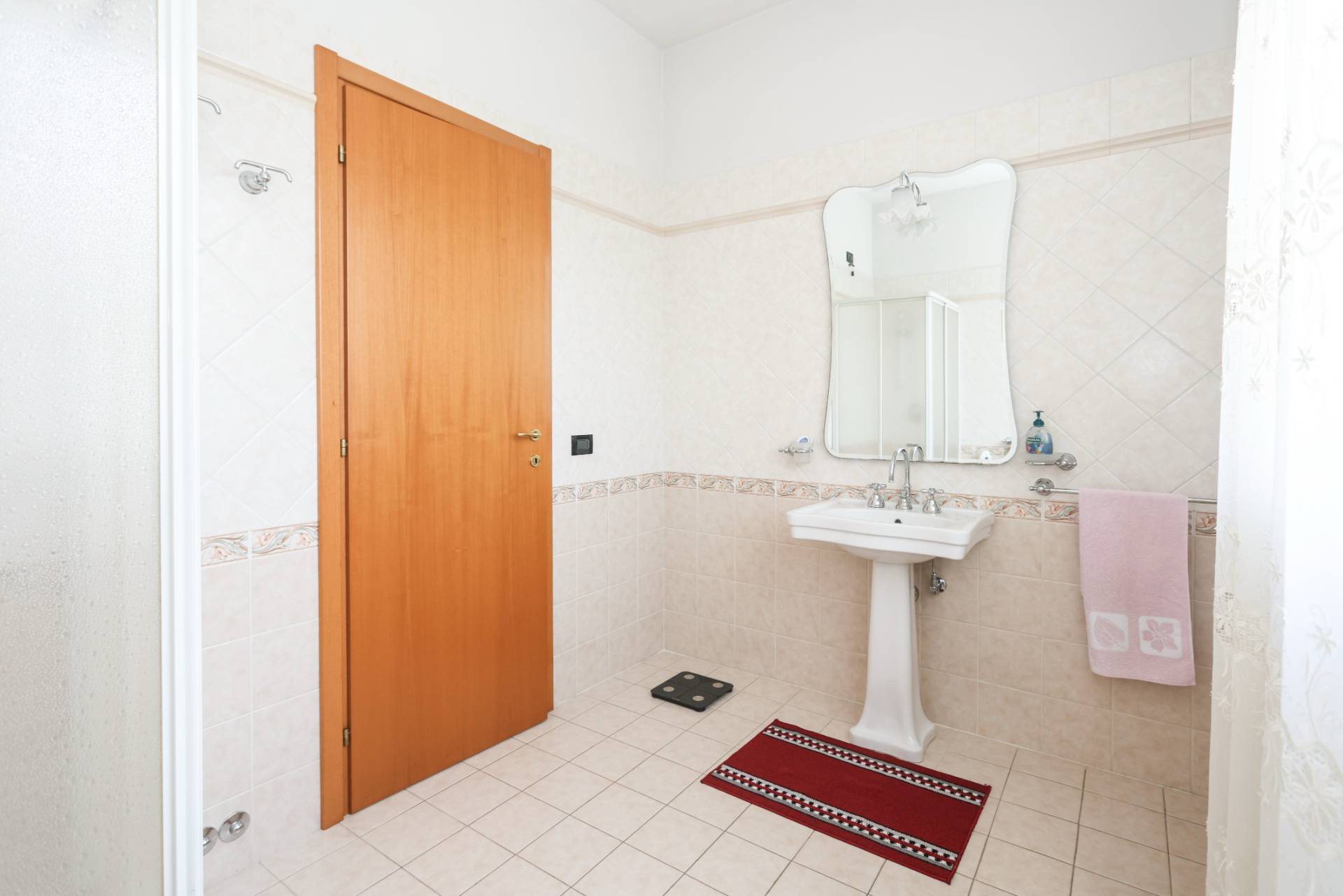 Cesena, Forli-Cesena, 47023, IT, 3 Bedrooms Bedrooms, ,3 BathroomsBathrooms,Residential,For Sale,1826860