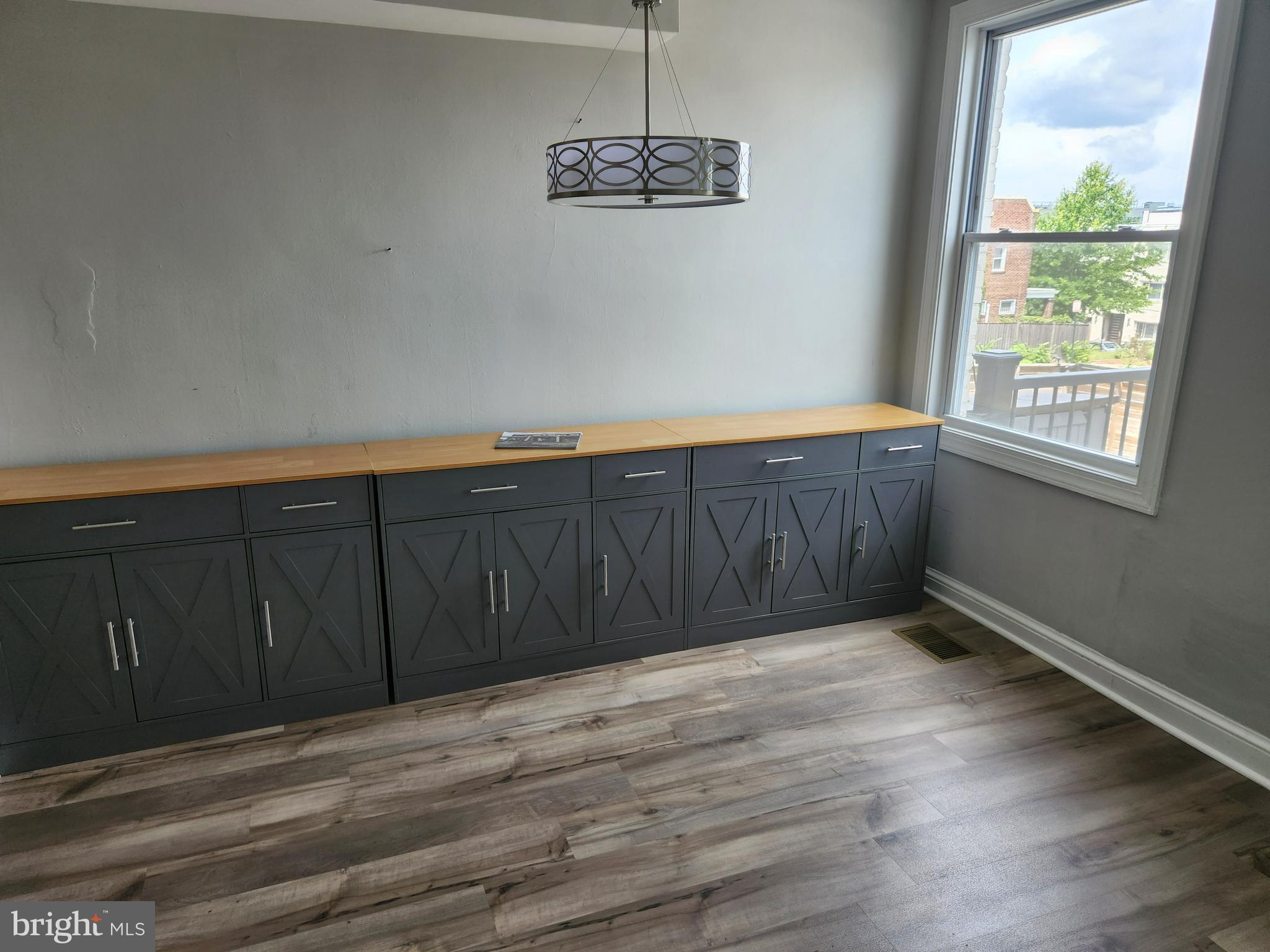 Washington, District of Columbia, 20002, United States, 2 Bedrooms Bedrooms, ,2 BathroomsBathrooms,Residential,For Sale,2005179