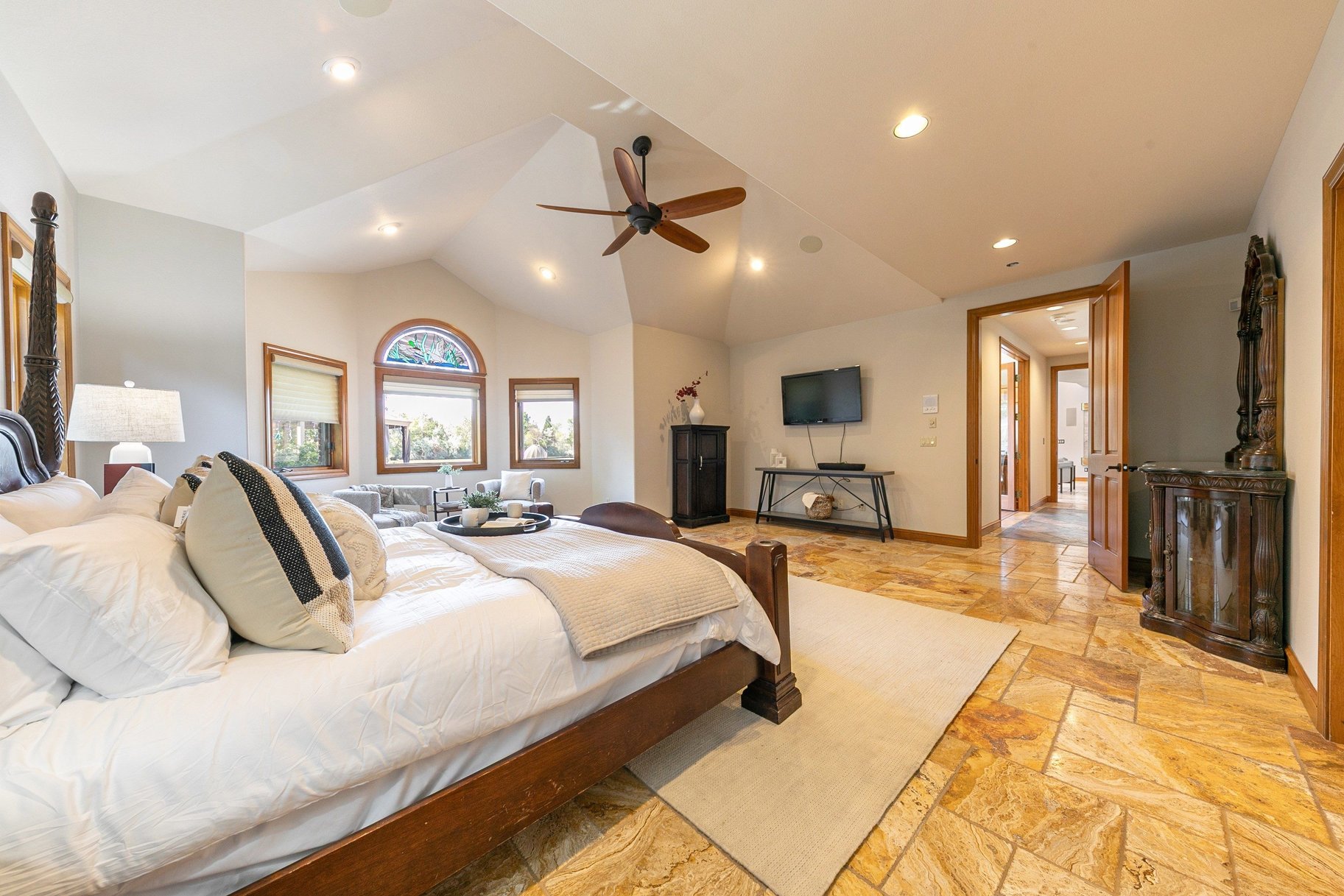  A Rare Lakefront Estate in the Heart of Reno no in One of Northern Nevada