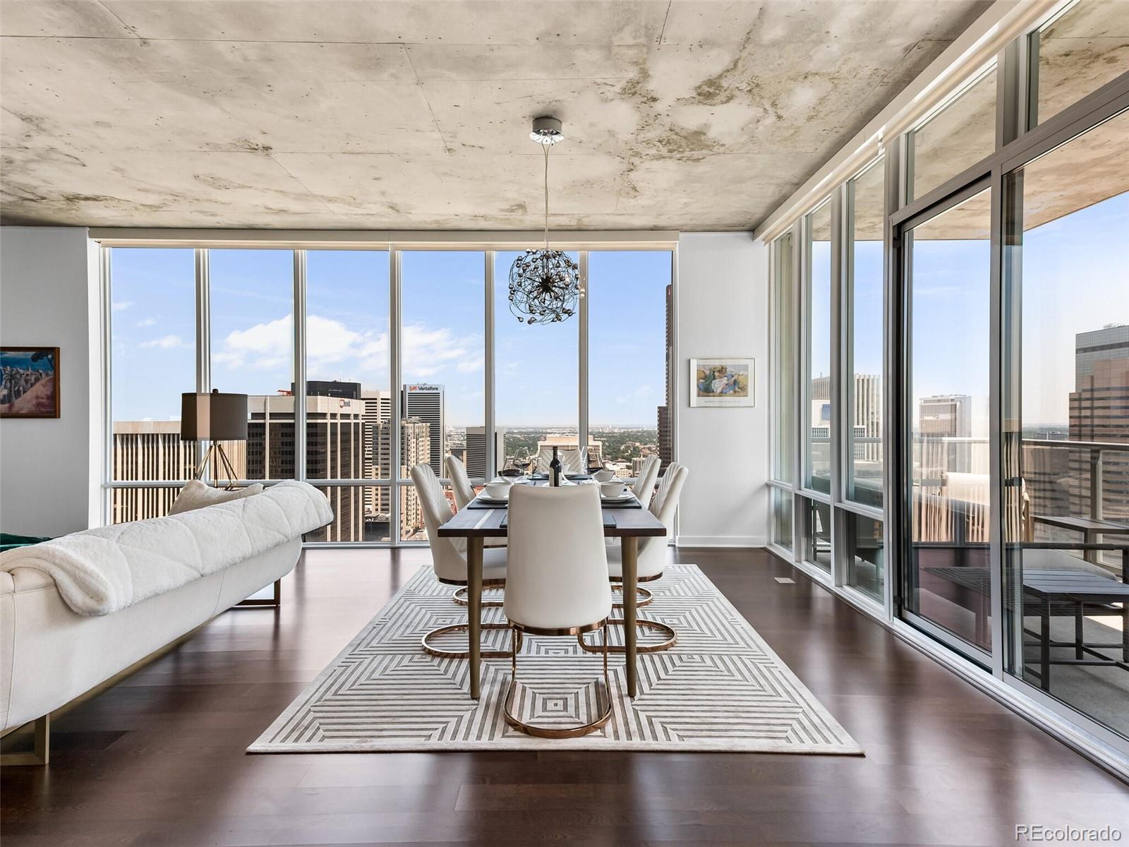 Denver, Colorado, 80202, United States, 2 Bedrooms Bedrooms, ,3 BathroomsBathrooms,Residential,For Sale,1989378