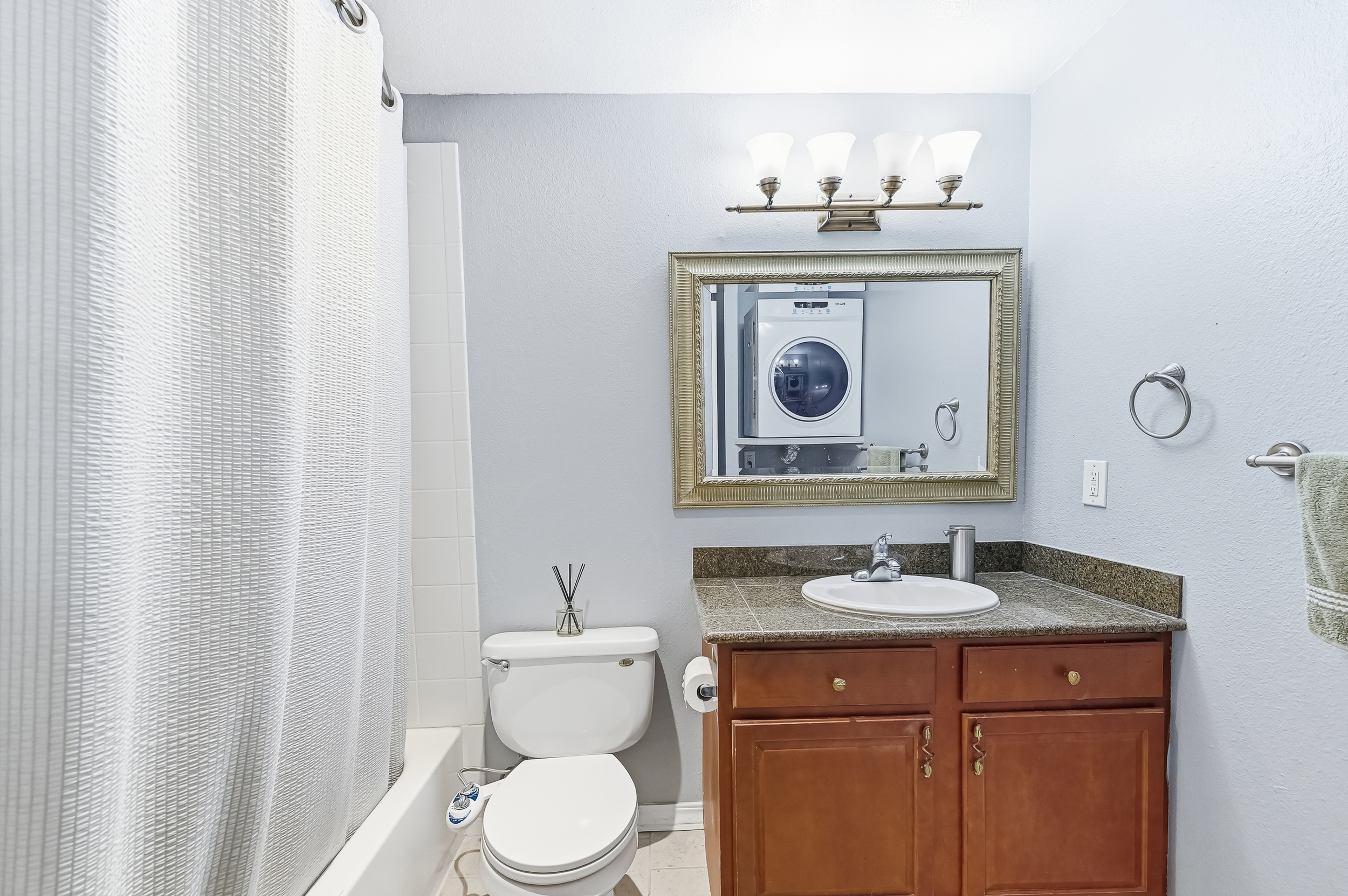  20330 Bothell Everett Hwy Unit #C201, Bothell, WA 98012 - 物件實景