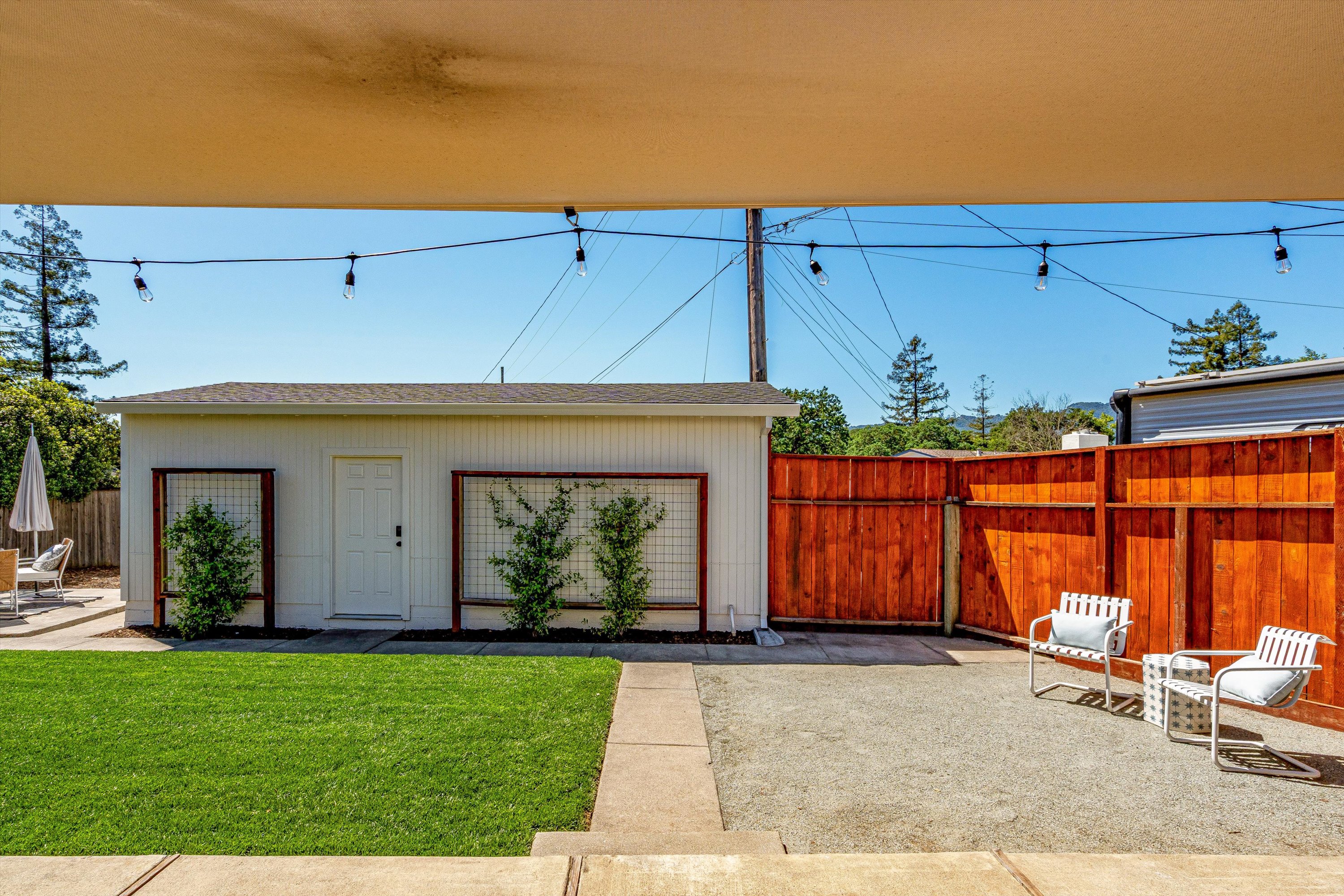  18428 4th  Avenue - 物件實景