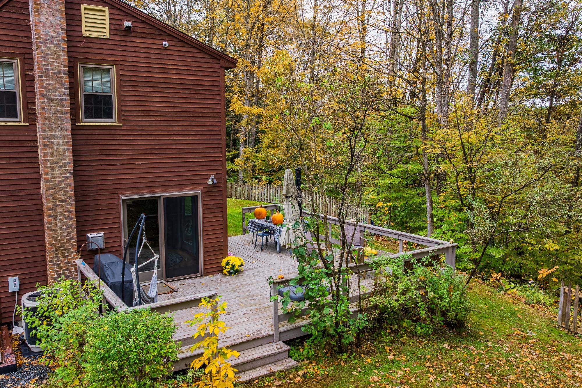 Norwich, Vermont, 05055, United States, 3 Bedrooms Bedrooms, ,2 BathroomsBathrooms,Residential,For Sale,1993017