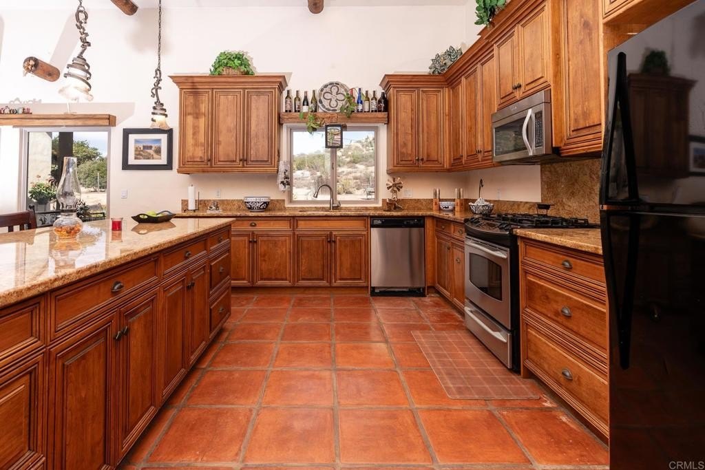 Boulevard, California, 91905, United States, 6 Bedrooms Bedrooms, ,3 BathroomsBathrooms,Residential,For Sale,1792801