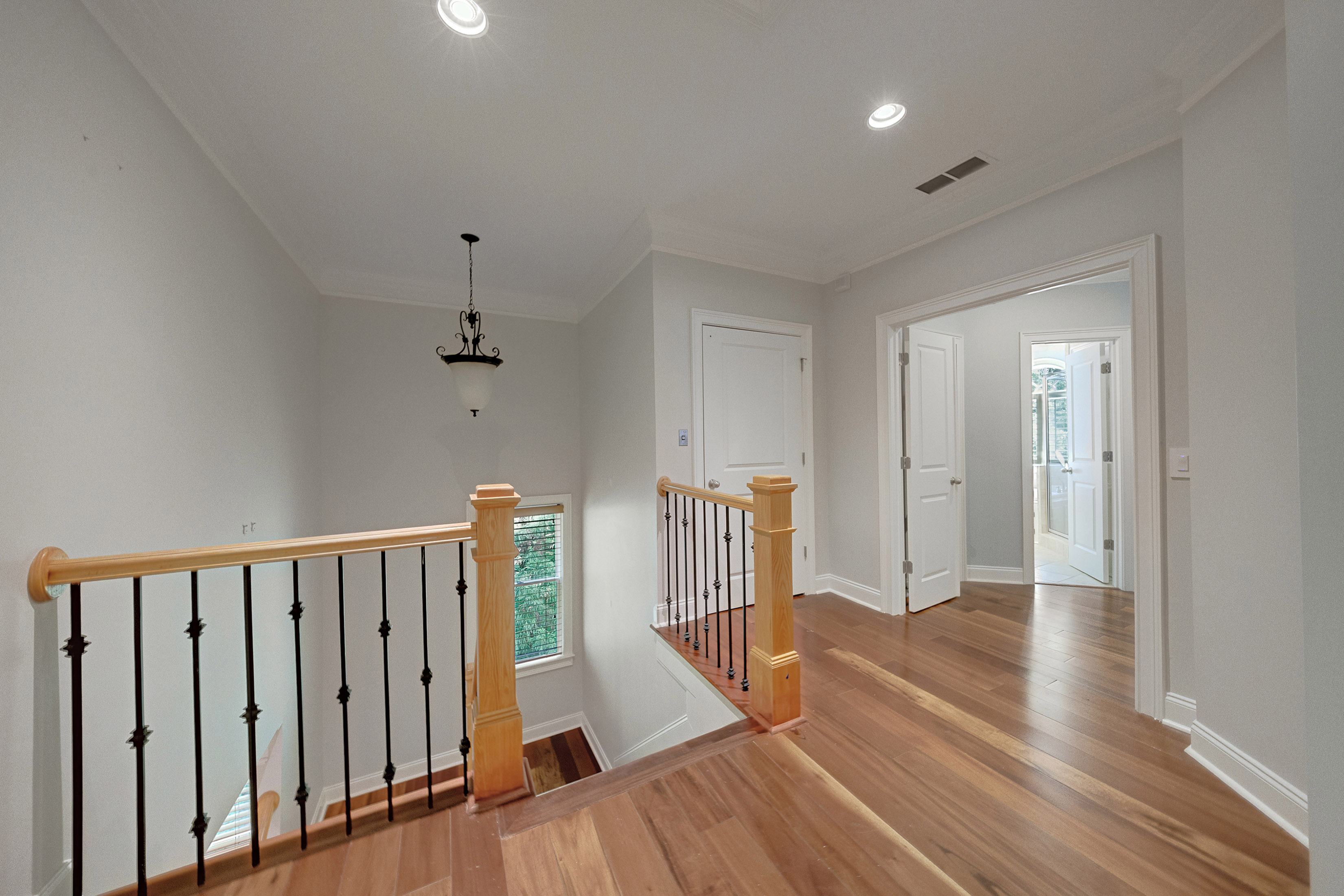  Sandy Springs Townhome Lives Like a Single Family Residence - 物件實景