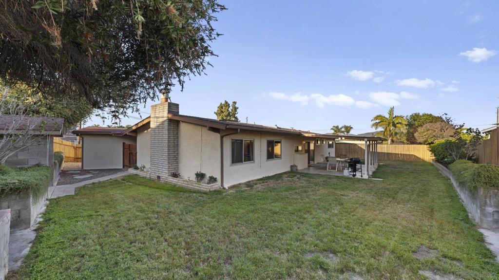 Vista, California, 92083, United States, 3 Bedrooms Bedrooms, ,2 BathroomsBathrooms,Residential,For Sale,2048591