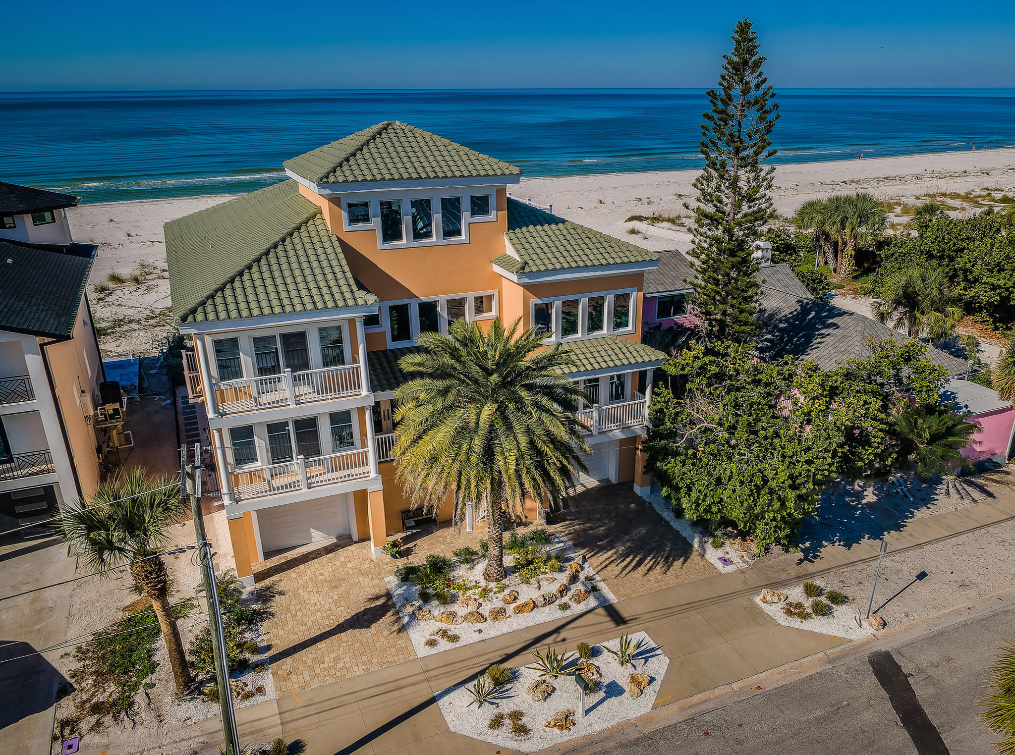 Clearwater, Florida, 33767, United States, 4 Bedrooms Bedrooms, ,5 BathroomsBathrooms,Residential,For Sale,2010796