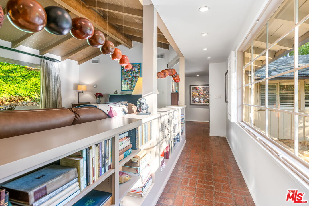 Los Angeles, California, 90049, United States, 4 Bedrooms Bedrooms, ,3 BathroomsBathrooms,Residential,For Sale,1805852