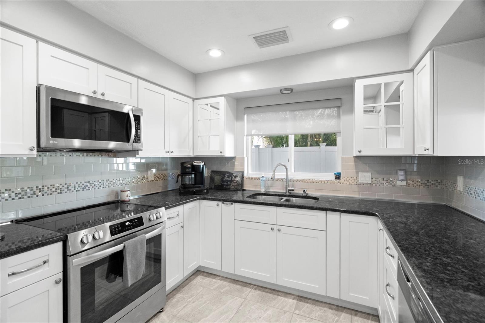 Treasure Island, Florida, 33706, United States, 3 Bedrooms Bedrooms, ,2 BathroomsBathrooms,Residential,For Sale,1996513