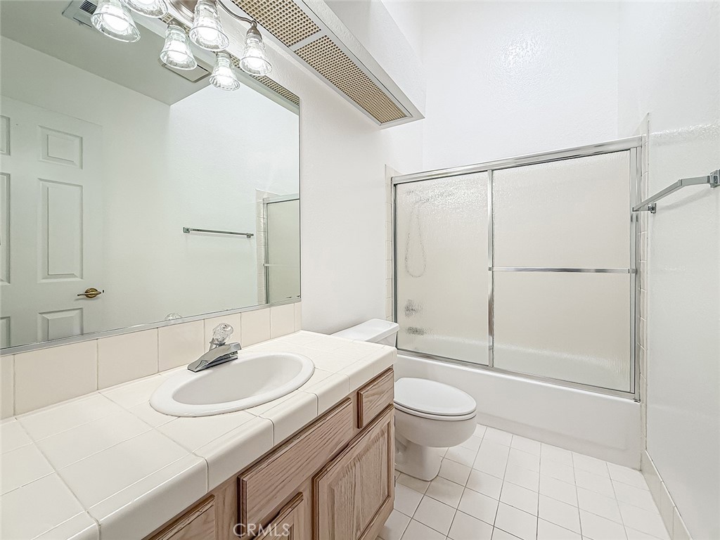 Camarillo, California, 93010, United States, 3 Bedrooms Bedrooms, ,3 BathroomsBathrooms,Residential,For Sale,2001647