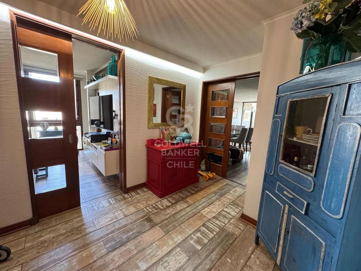 Vitacura, Chile, 3 Bedrooms Bedrooms, ,4 BathroomsBathrooms,Residential,For Sale,1827664