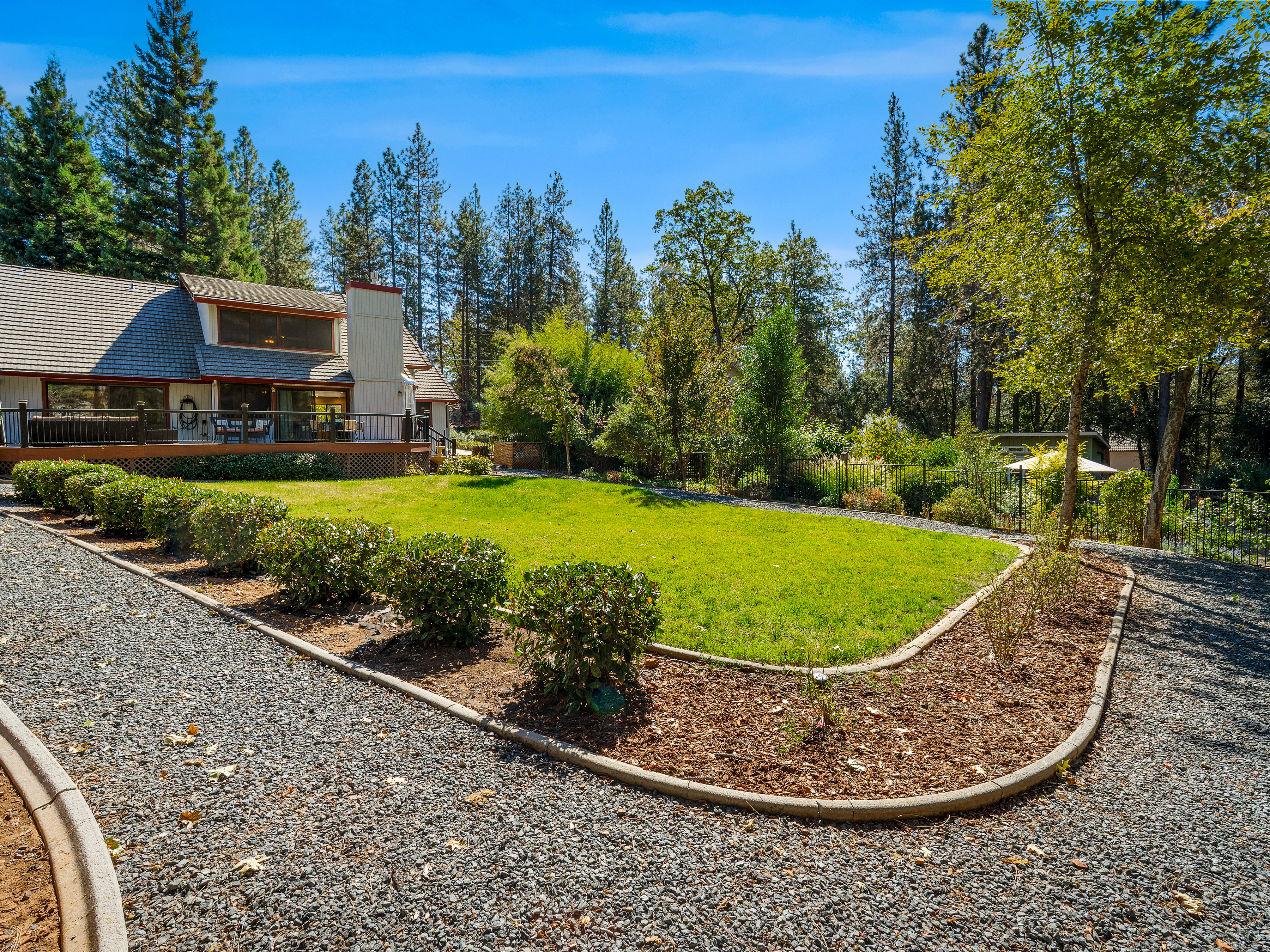  16998 Alioto Drive, Grass Valley, CA 95949 - 物件實景