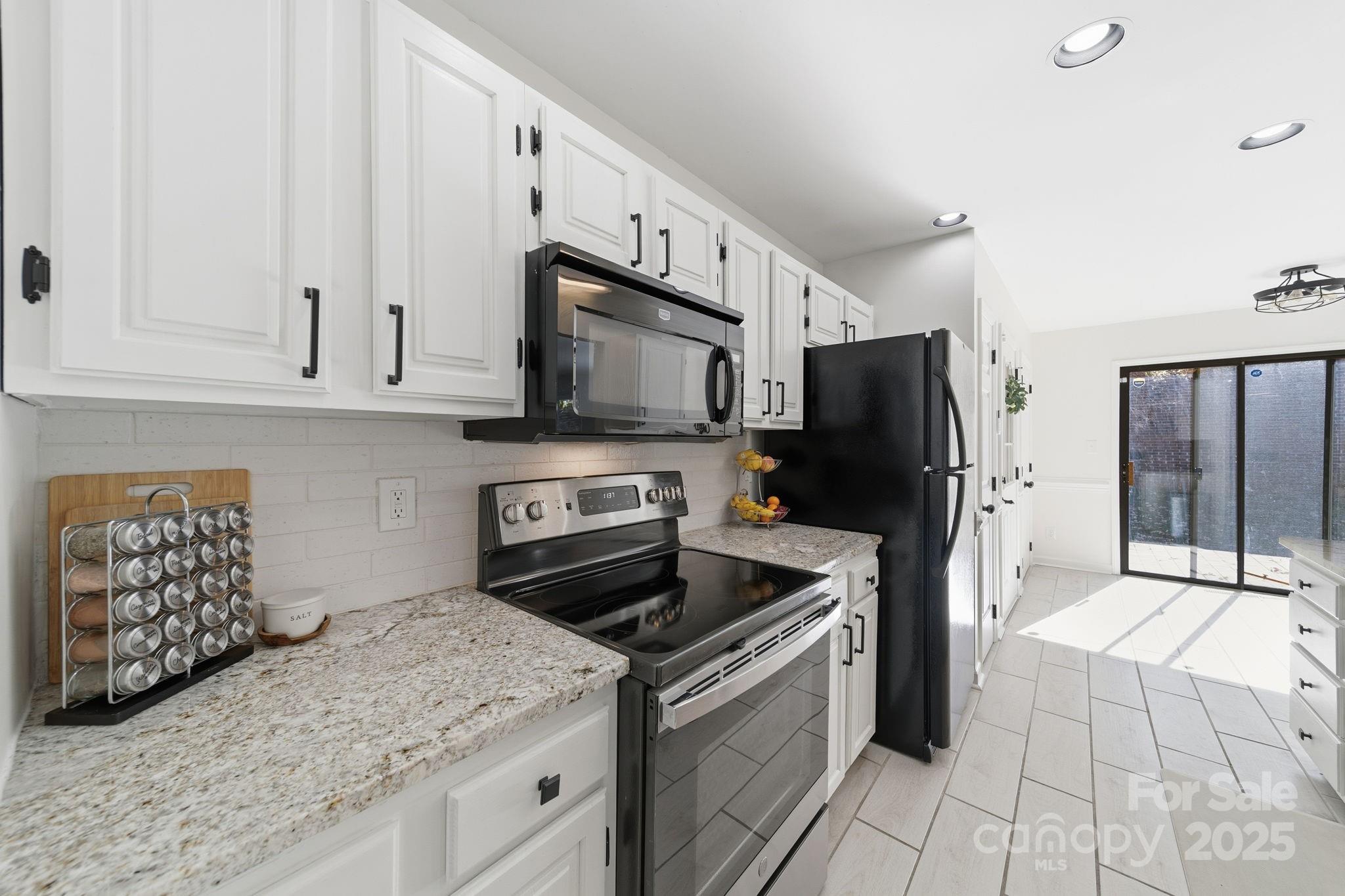 Charlotte, North Carolina, 28226, United States, 3 Bedrooms Bedrooms, ,2 BathroomsBathrooms,Residential,For Sale,1991268