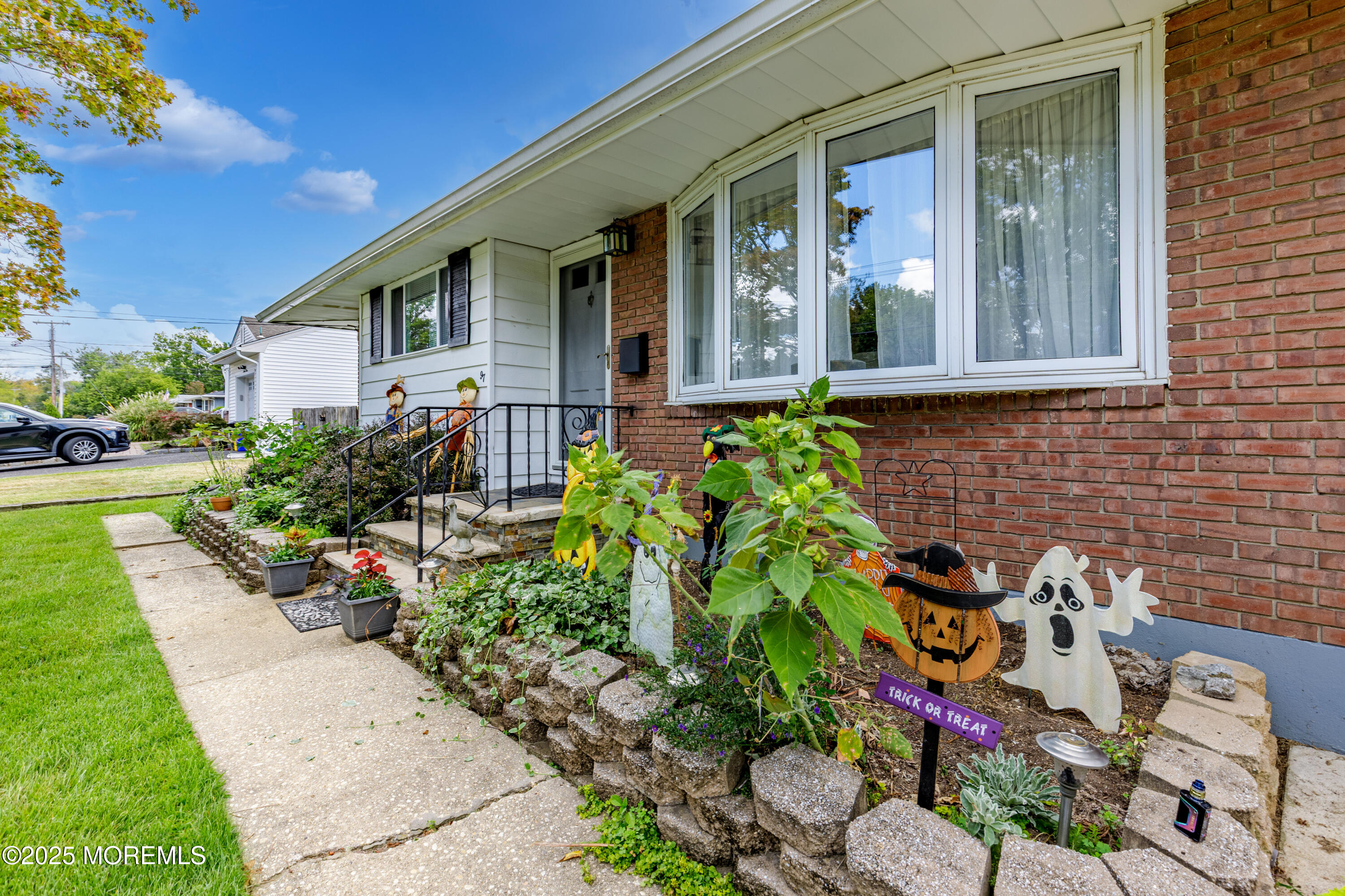 Freehold, New Jersey, 07728, United States, 3 Bedrooms Bedrooms, ,1 BathroomBathrooms,Residential,For Sale,1939212