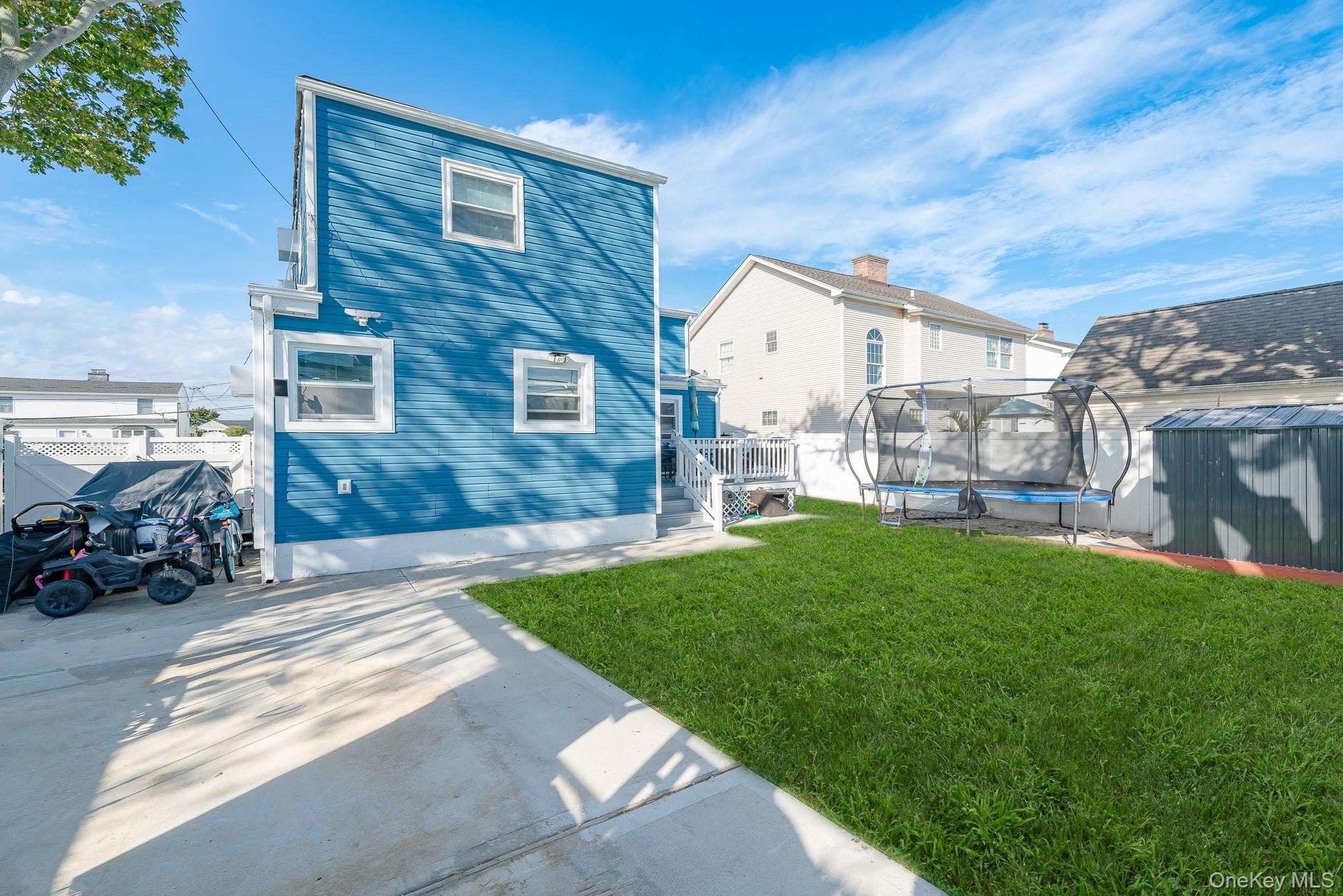 Freeport, New York, 11520, United States, 5 Bedrooms Bedrooms, ,3 BathroomsBathrooms,Residential,For Sale,1977897