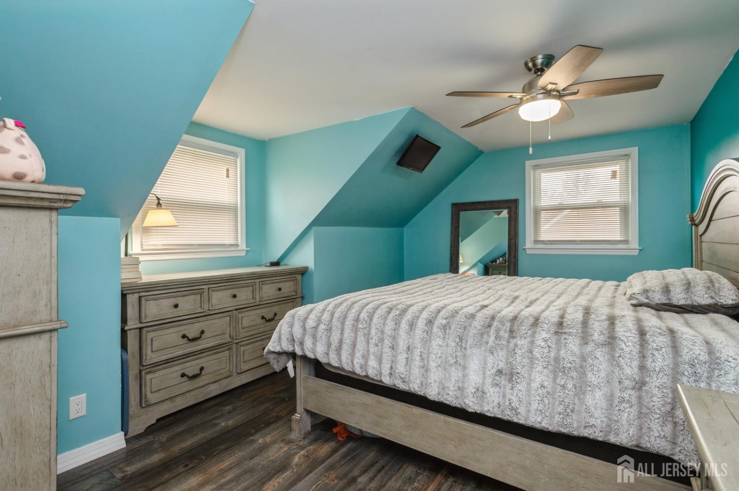Spotswood, New Jersey, 08884, United States, 3 Bedrooms Bedrooms, ,2 BathroomsBathrooms,Residential,For Sale,1856580