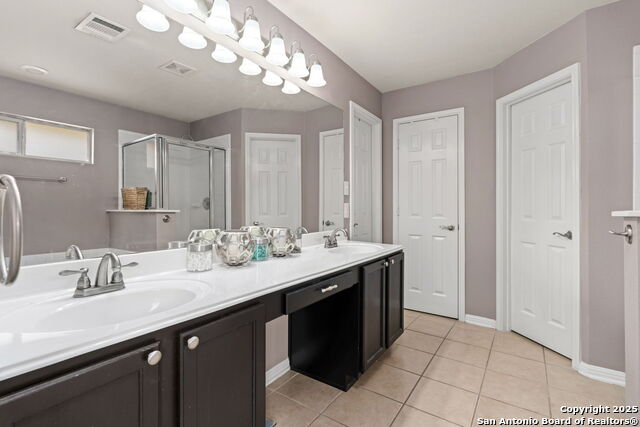 San Antonio, Texas, 78258, United States, 4 Bedrooms Bedrooms, ,3 BathroomsBathrooms,Residential,For Sale,1925052