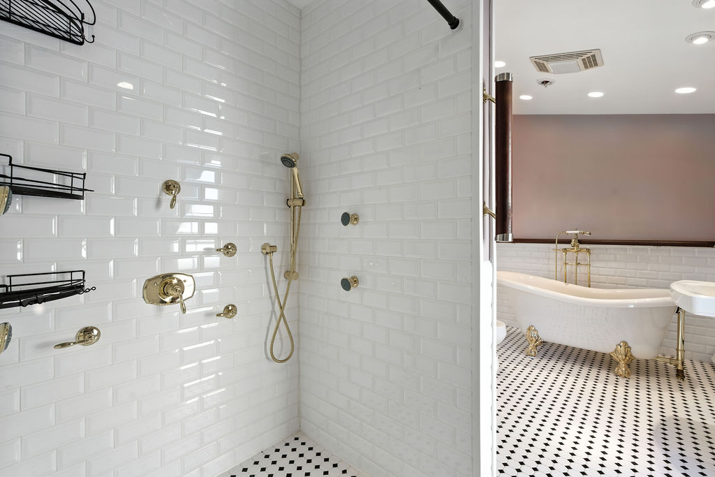 Howard Beach, New York, 11414, United States, 4 Bedrooms Bedrooms, ,4 BathroomsBathrooms,Residential,For Sale,1984168