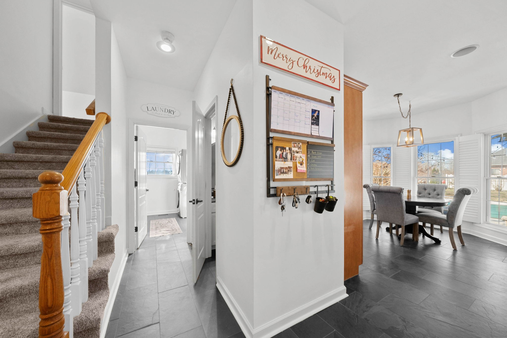 Clarksville, Tennessee, 37043, United States, 5 Bedrooms Bedrooms, ,3 BathroomsBathrooms,Residential,For Sale,2009051