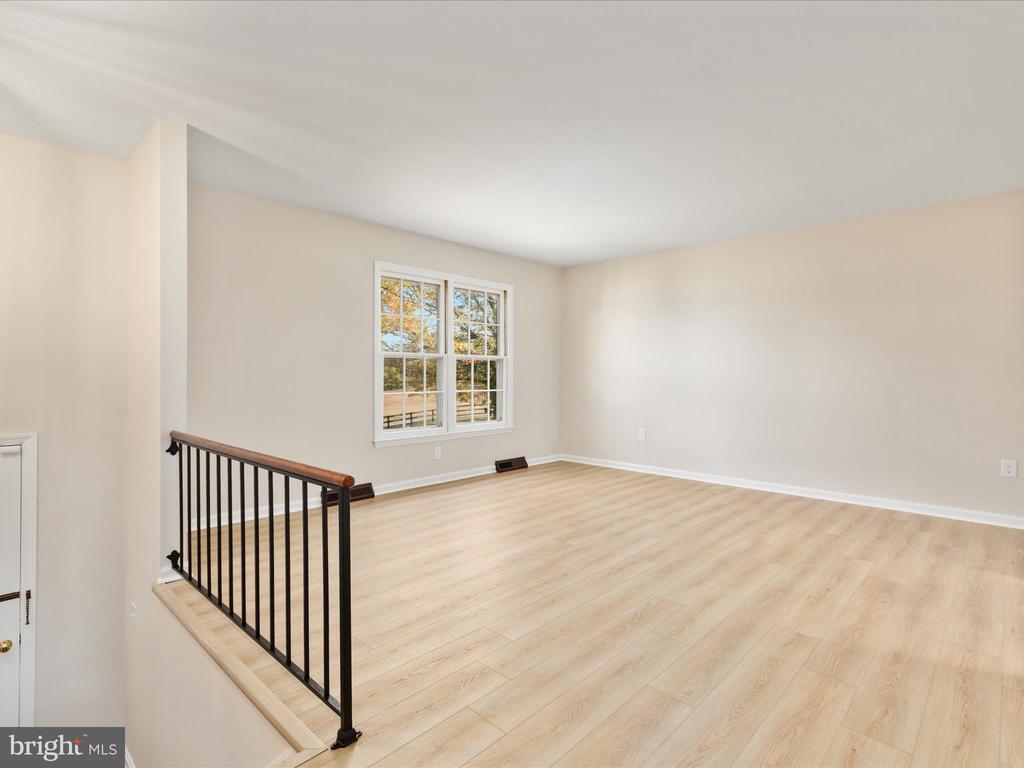 Leesburg, Virginia, 20176, United States, 6 Bedrooms Bedrooms, ,3 BathroomsBathrooms,Residential,For Sale,1979496