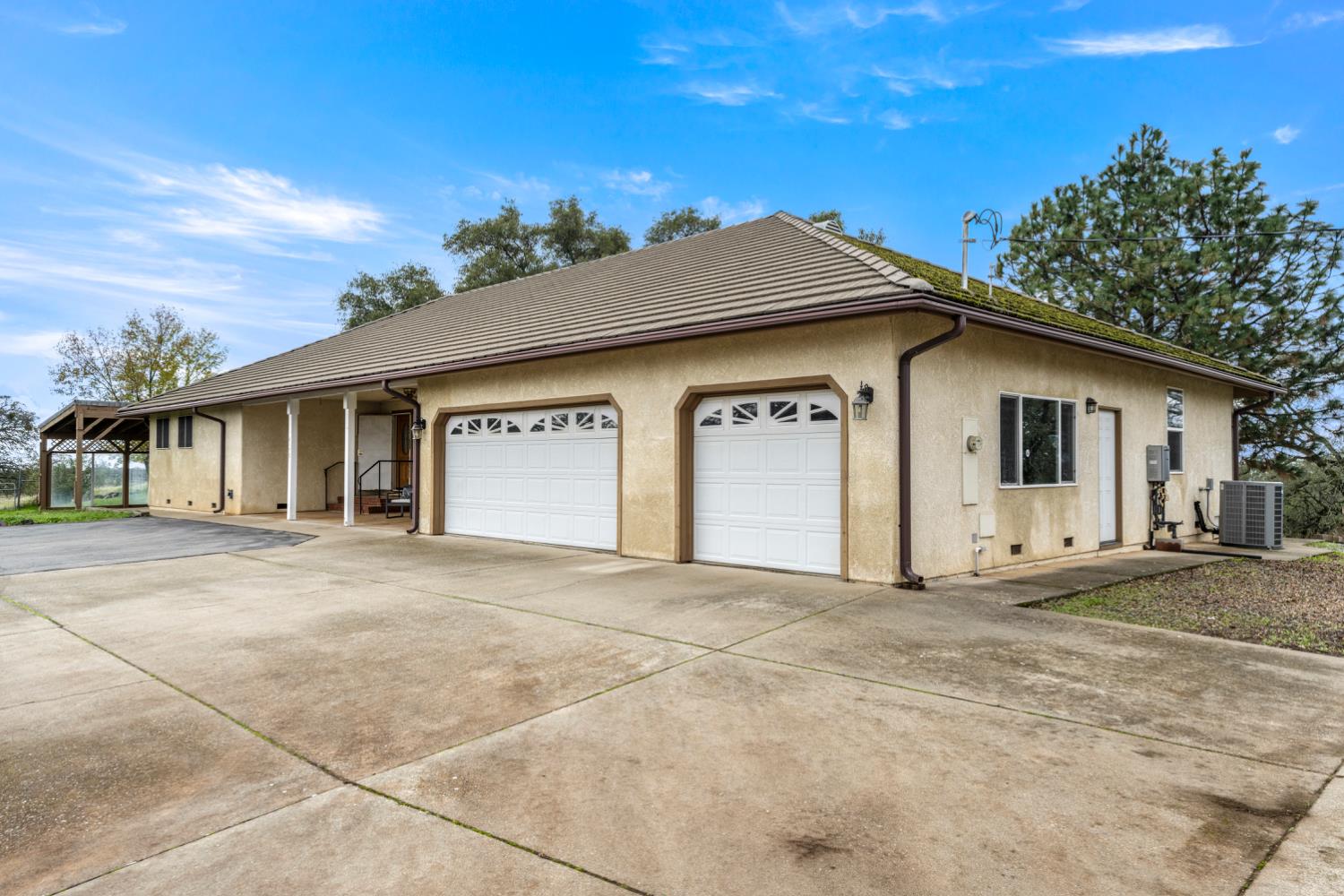 Shingle Springs, California, 95682, United States, 3 Bedrooms Bedrooms, ,3 BathroomsBathrooms,Residential,For Sale,1997420