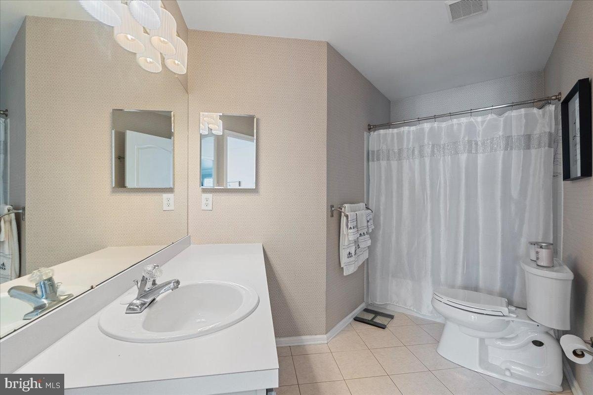 WILLIAMSTOWN, New Jersey, 08094, United States, 4 Bedrooms Bedrooms, ,3 BathroomsBathrooms,Residential,For Sale,1914330