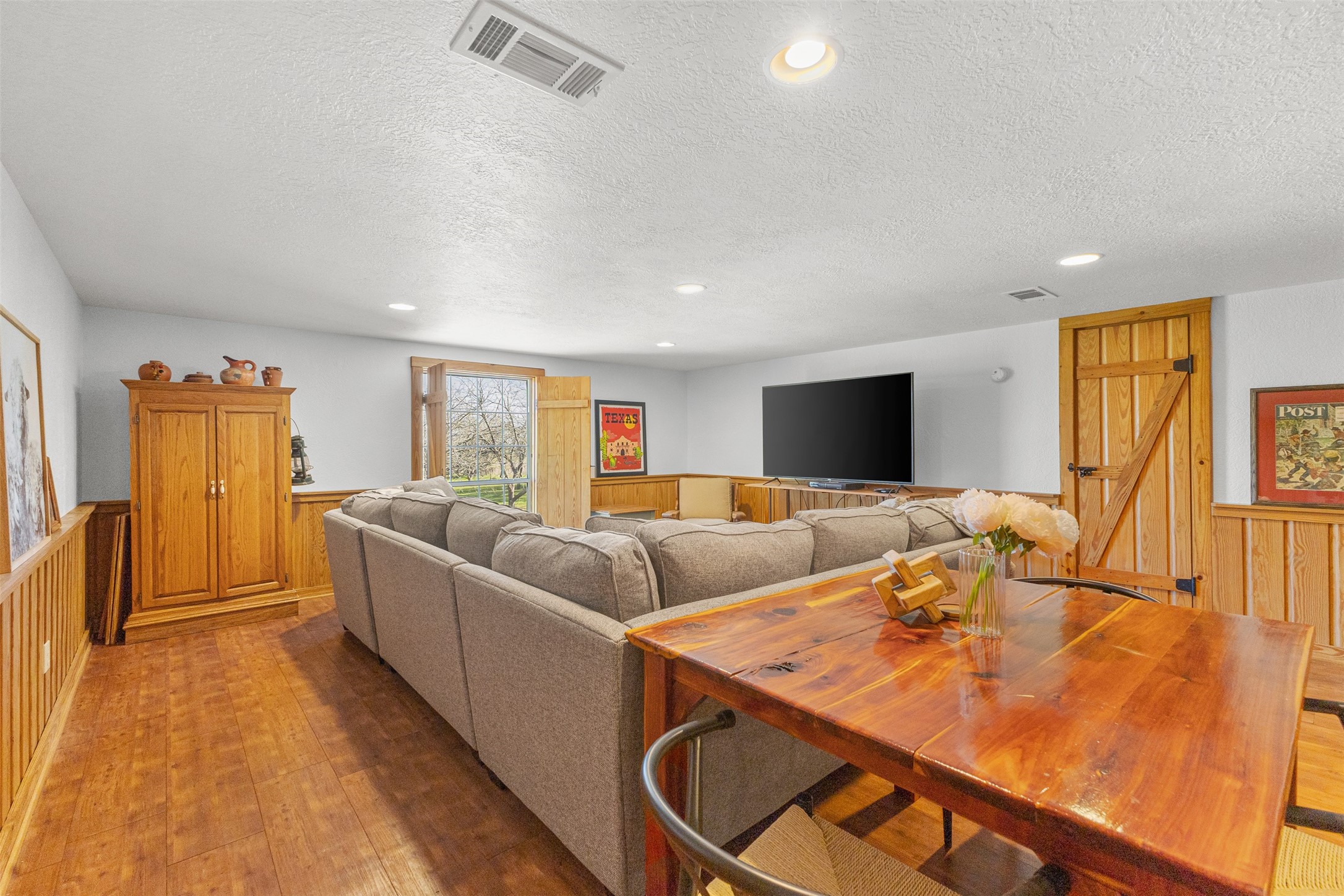  8787 Locke Road - 物件實景