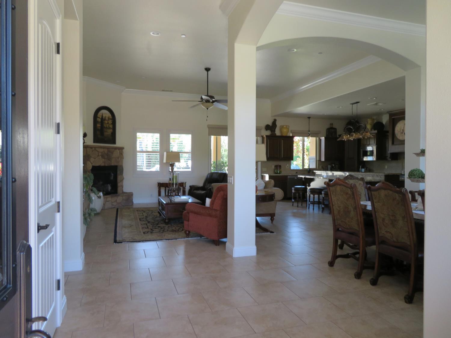 Oakdale, California, 95361, United States, 3 Bedrooms Bedrooms, ,4 BathroomsBathrooms,Residential,For Sale,1905843