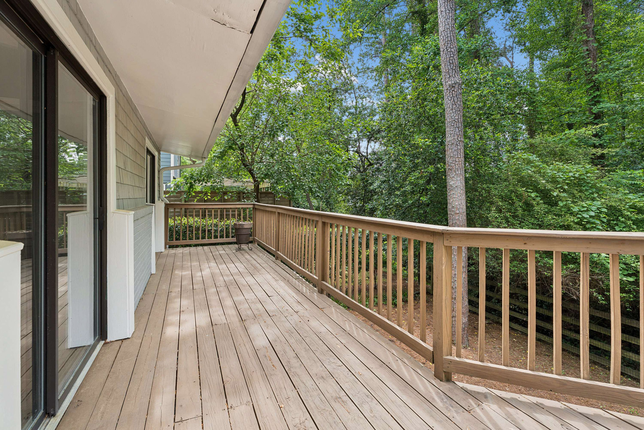  Modern Luxury Meets Total Peace in Brookhaven - 物件實景