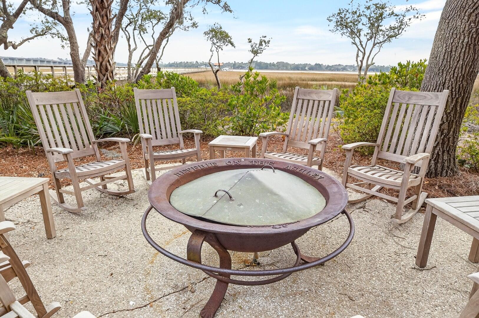 North Charleston, South Carolina, 29405, United States, 2 Bedrooms Bedrooms, ,2 BathroomsBathrooms,Residential,For Sale,2030237