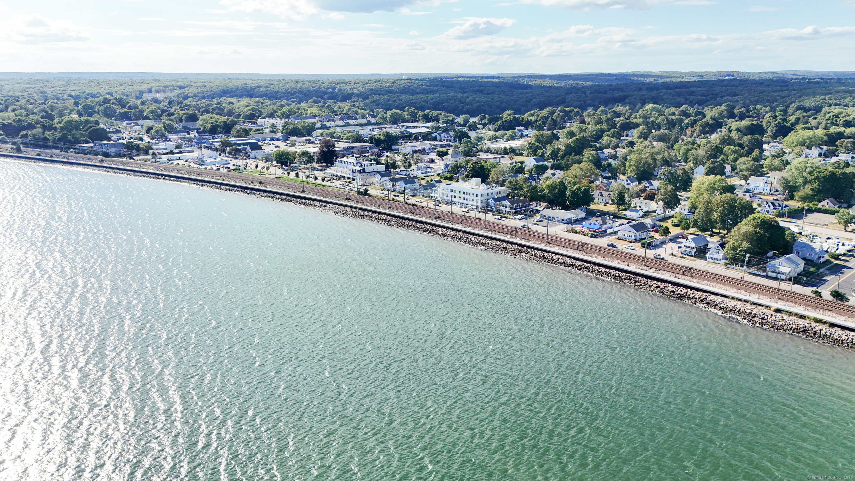 East Lyme, Connecticut, 06357, United States, 2 Bedrooms Bedrooms, ,3 BathroomsBathrooms,Residential,For Sale,1933174