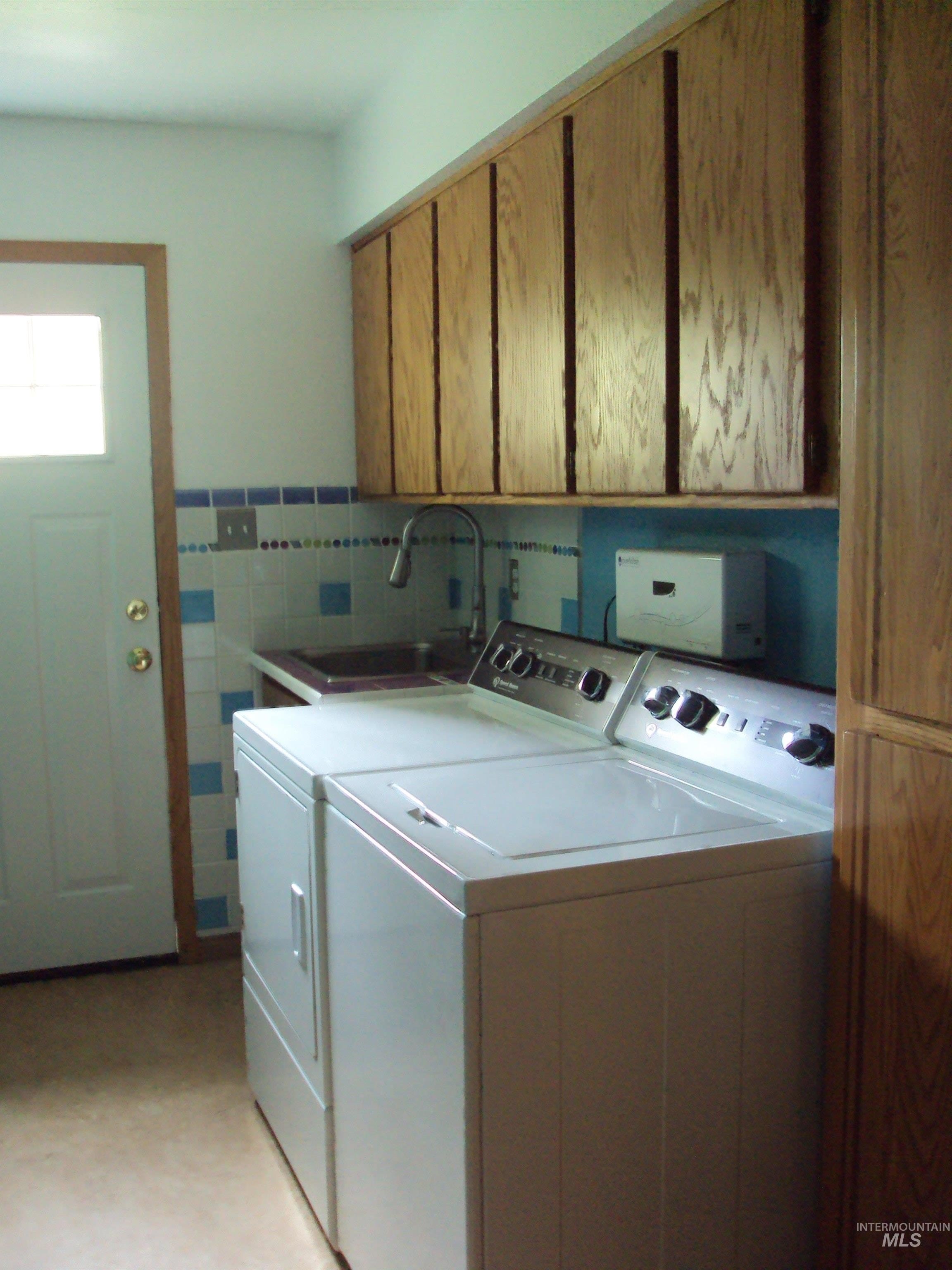 Lewiston, Idaho, 83501, United States, 5 Bedrooms Bedrooms, ,4 BathroomsBathrooms,Residential,For Sale,1905488