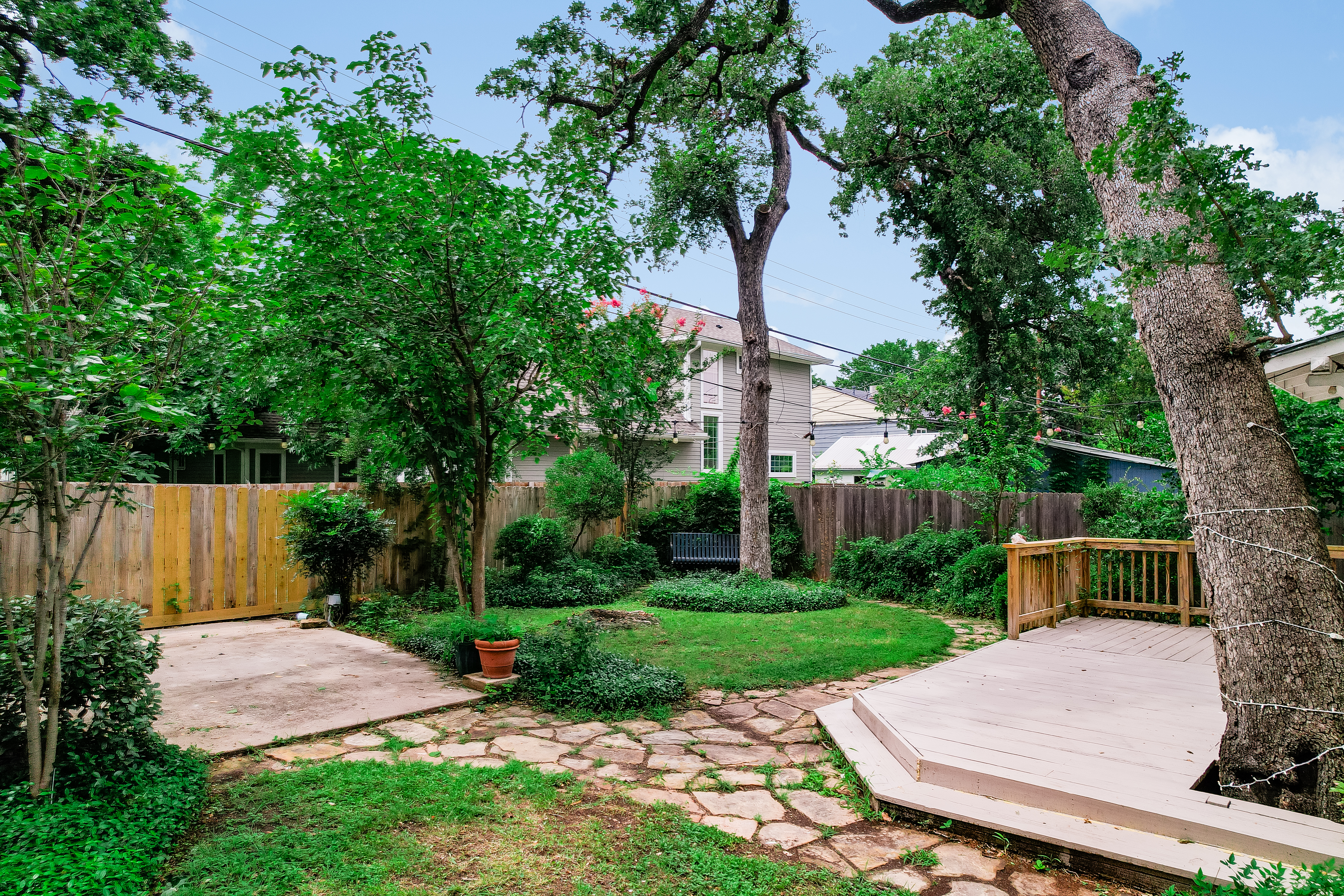  1922 Colonial Revival in Historic Hyde Park Neighborhood - 物件實景