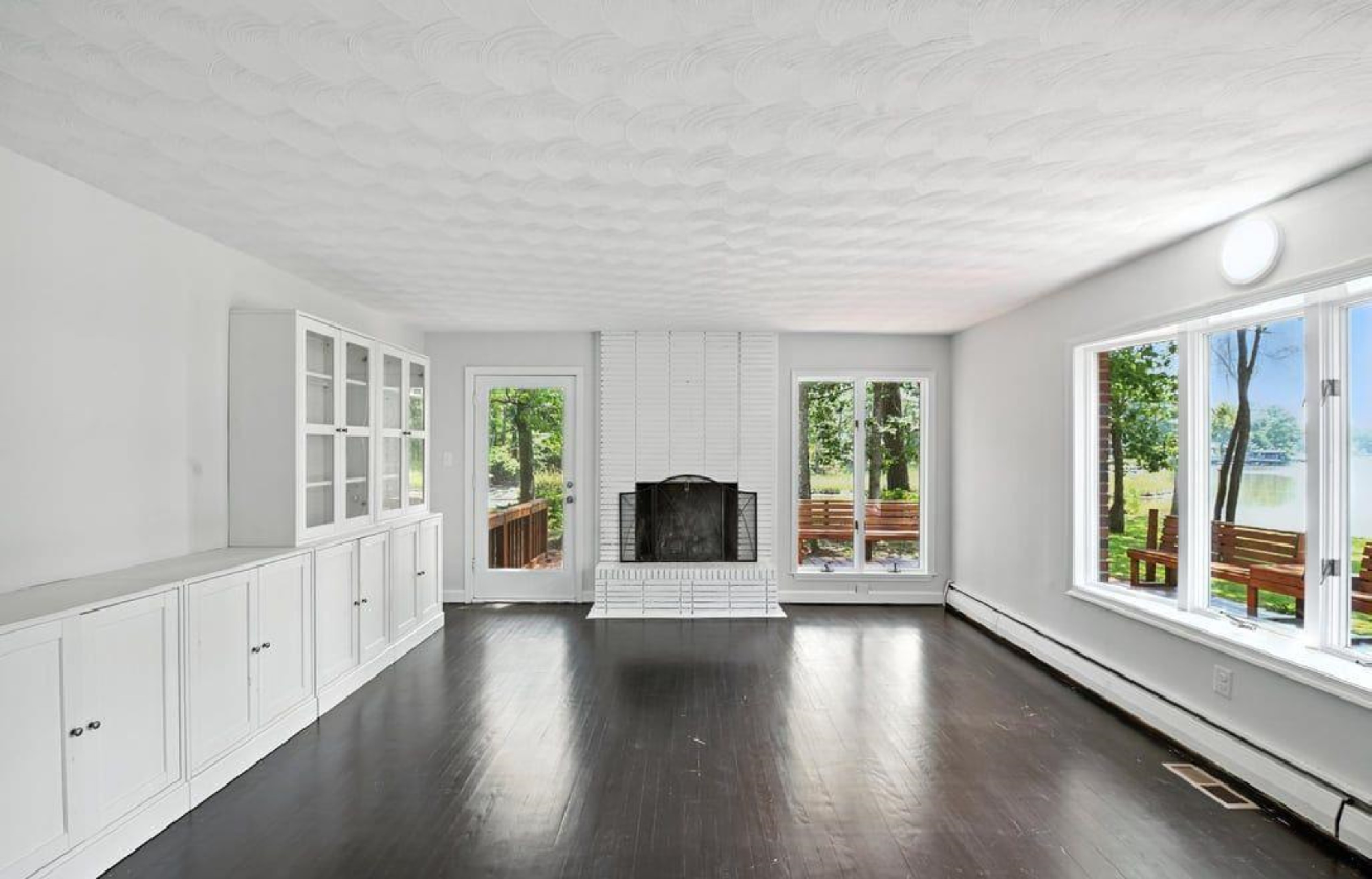 Norfolk, Virginia, 23502, United States, 5 Bedrooms Bedrooms, ,3 BathroomsBathrooms,Residential,For Sale,1984134