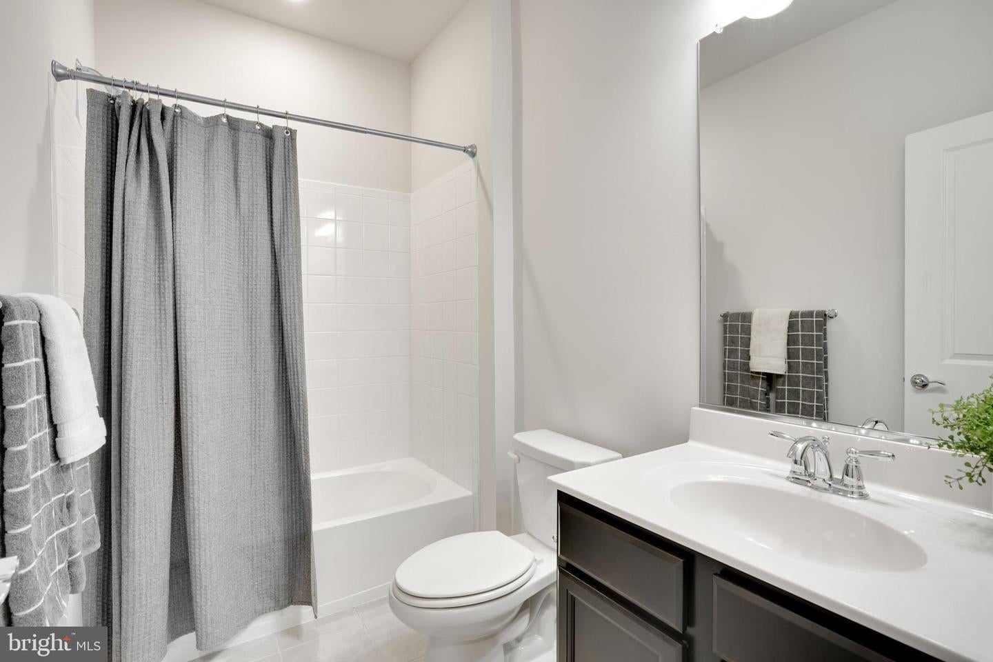 LAUREL, Maryland, 20724, United States, 3 Bedrooms Bedrooms, ,4 BathroomsBathrooms,Residential,For Sale,1924379