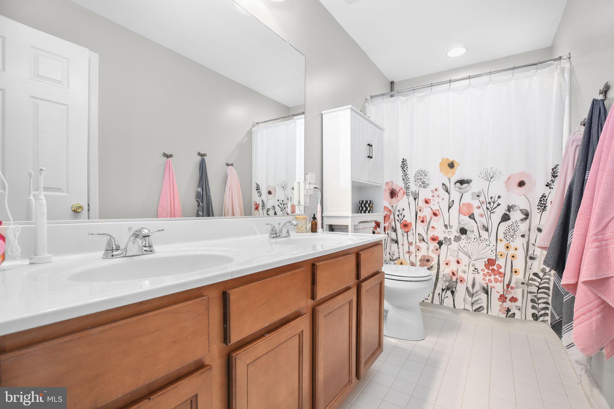 Fredericksburg, Virginia, 22401, United States, 4 Bedrooms Bedrooms, ,3 BathroomsBathrooms,Residential,For Sale,1983072